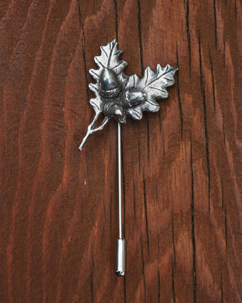 Брошка-игла "Три орешка"