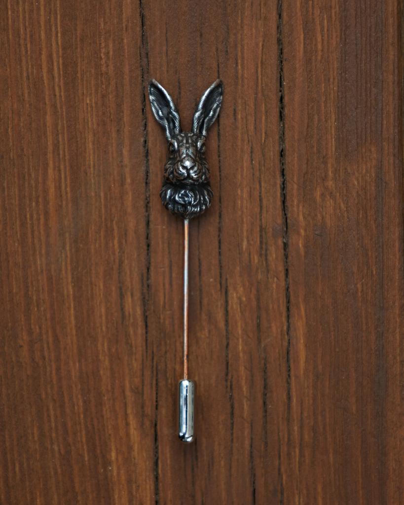 Брошка-игла "Заяц"