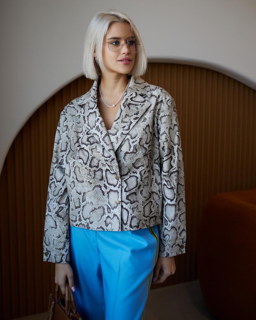 Жакет короткий анималистический, цветной