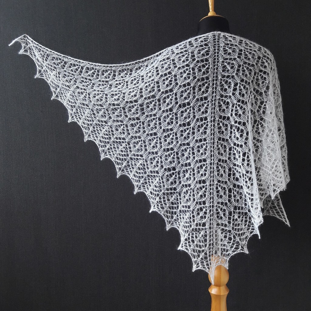 Шаль Иоланда