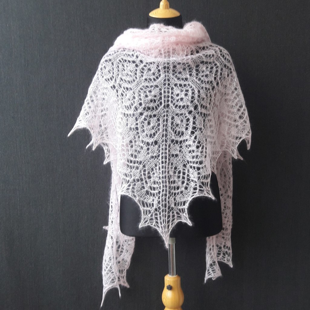 Шаль Обратная сторона луны (НЛО)