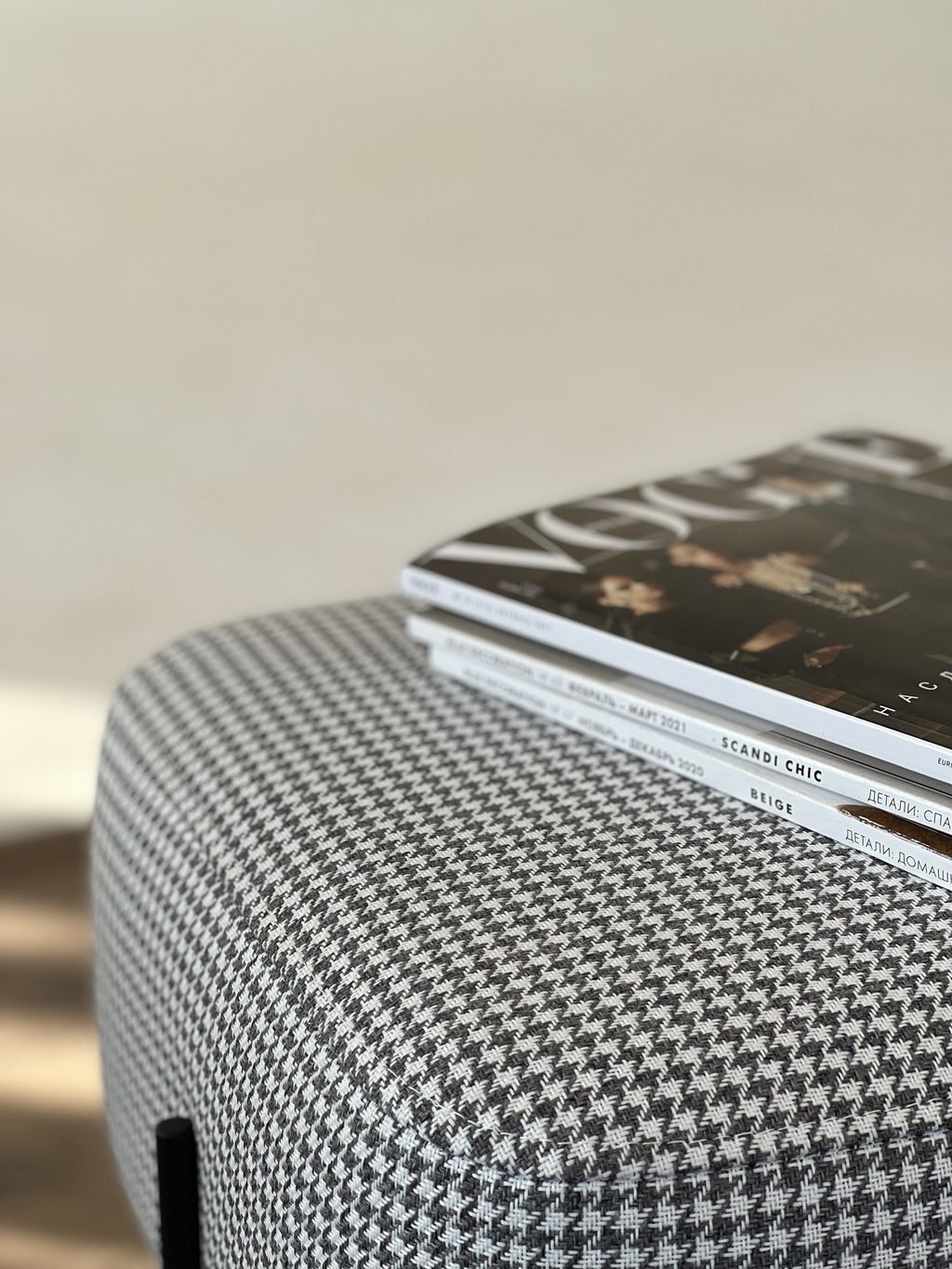 ПУФ ГУСИНАЯ ЛАПКА _СЕРЫЙ