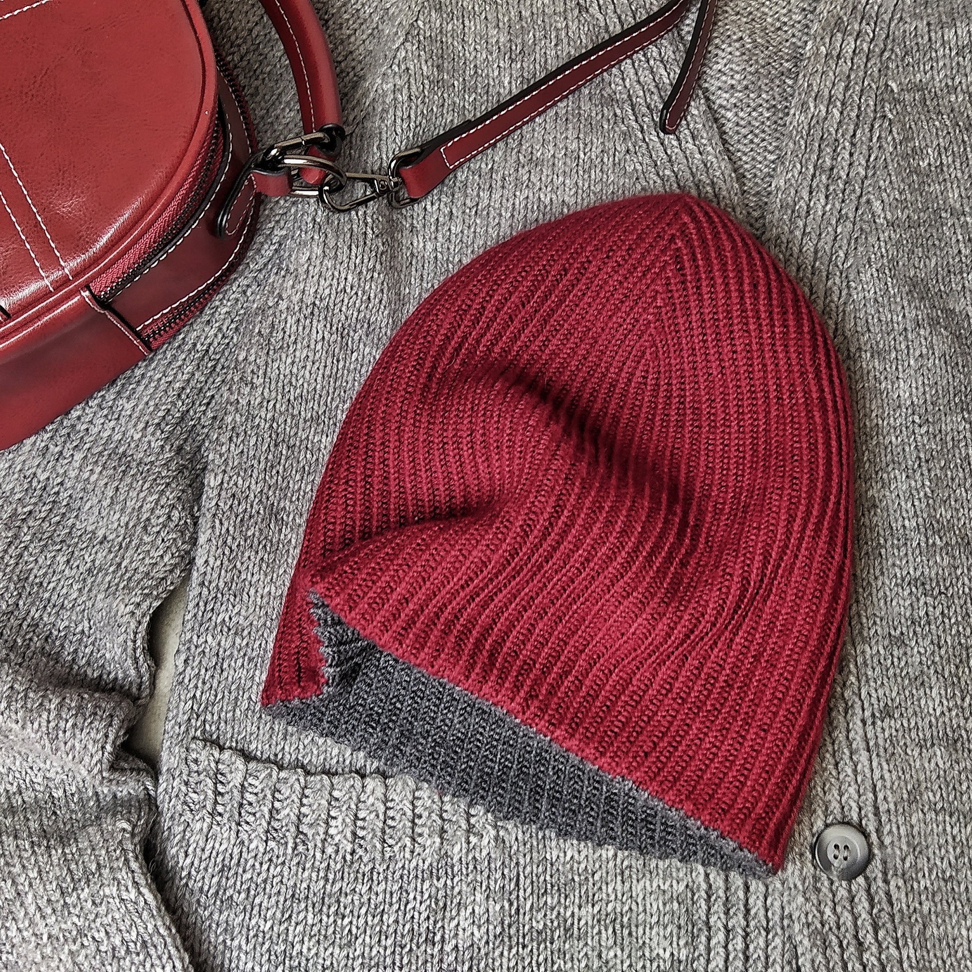 Двусторонняя шапка "Лапша"