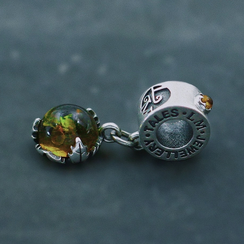 Amber maple - pendant/bead with amber