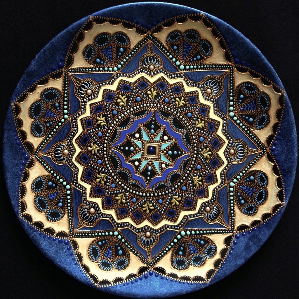 Тарелка декоративная Song of Orpheus