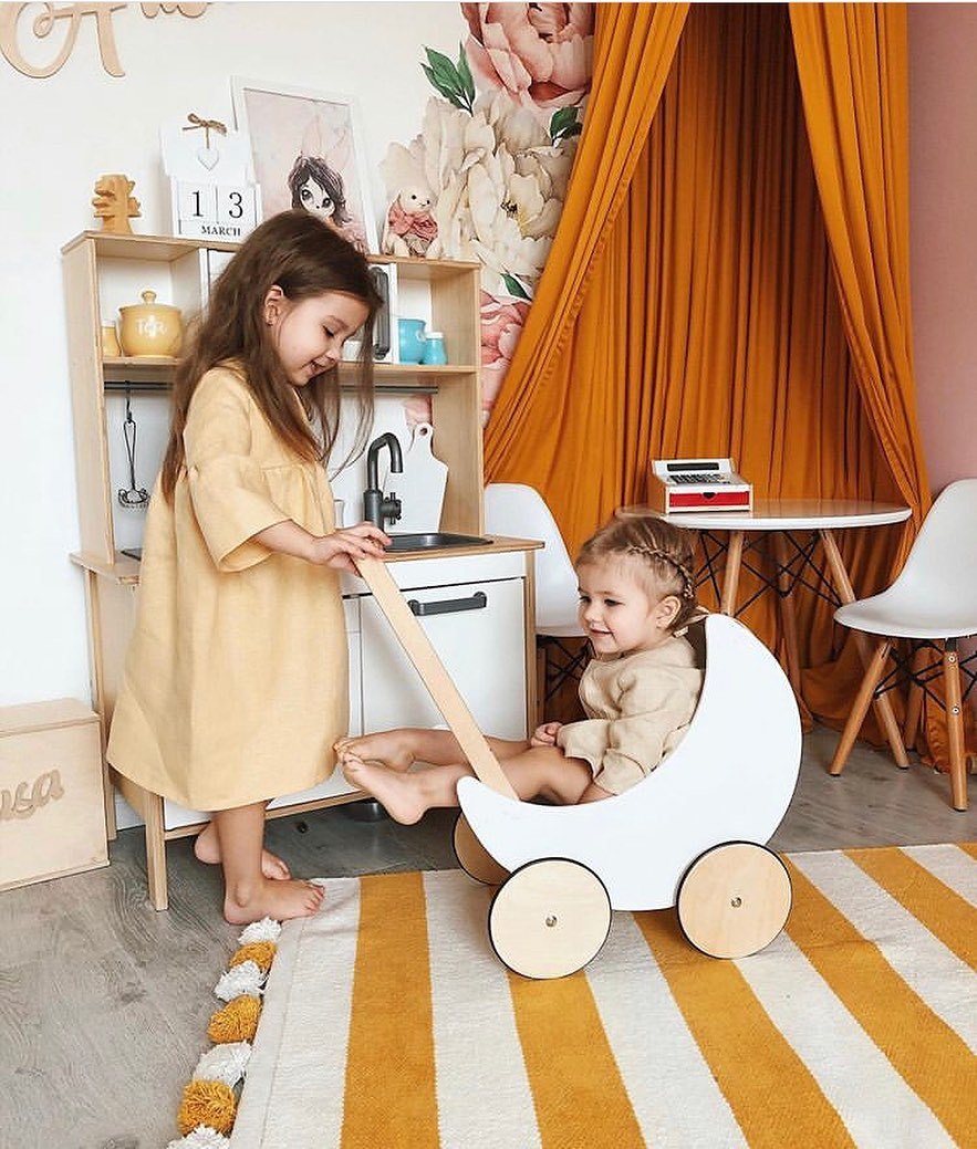 Деревянная коляска «Луна», классика