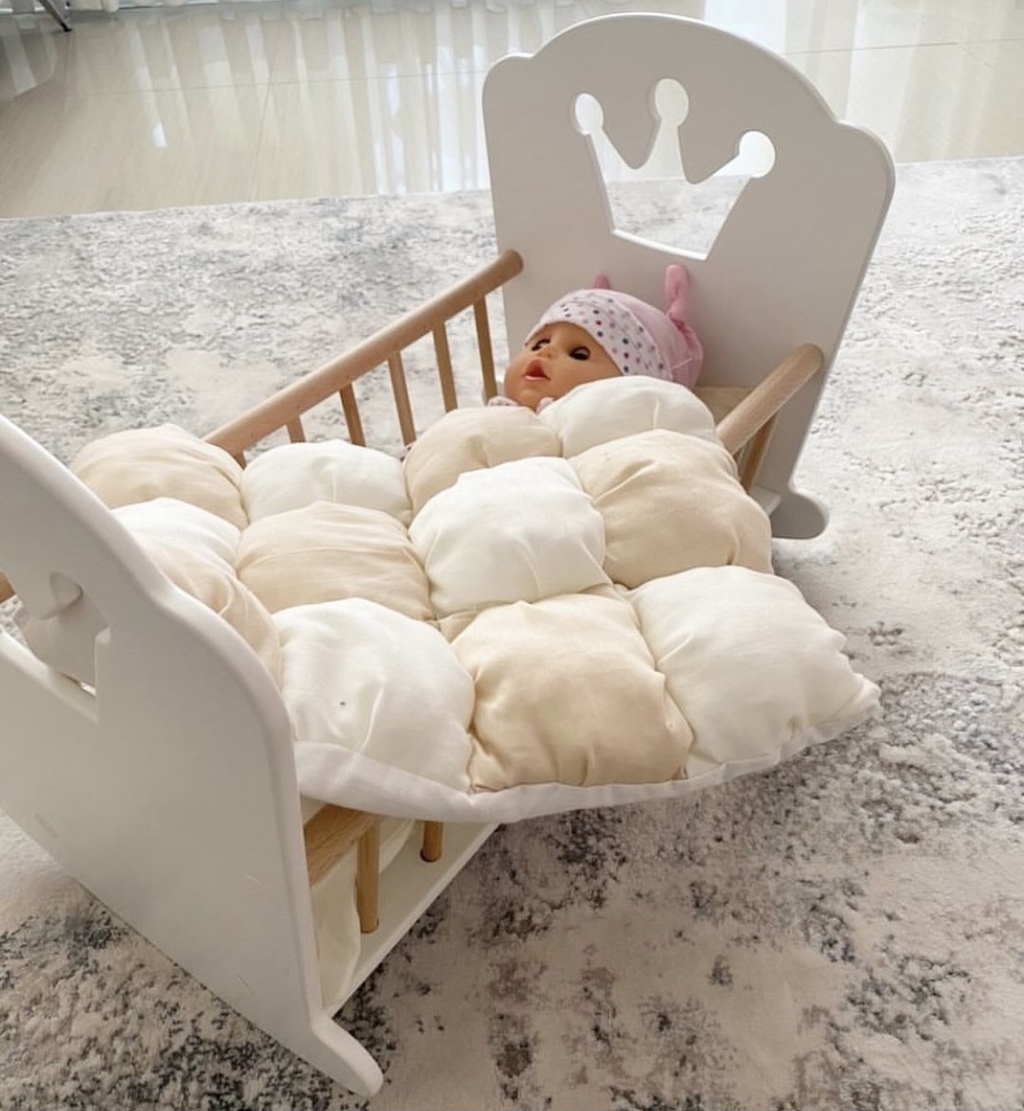 Постельное белье для кукольной кроватки / коляски