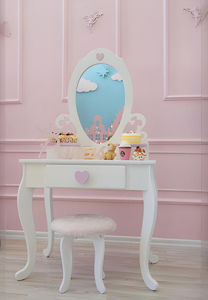 Гримёрный столик с зеркалом