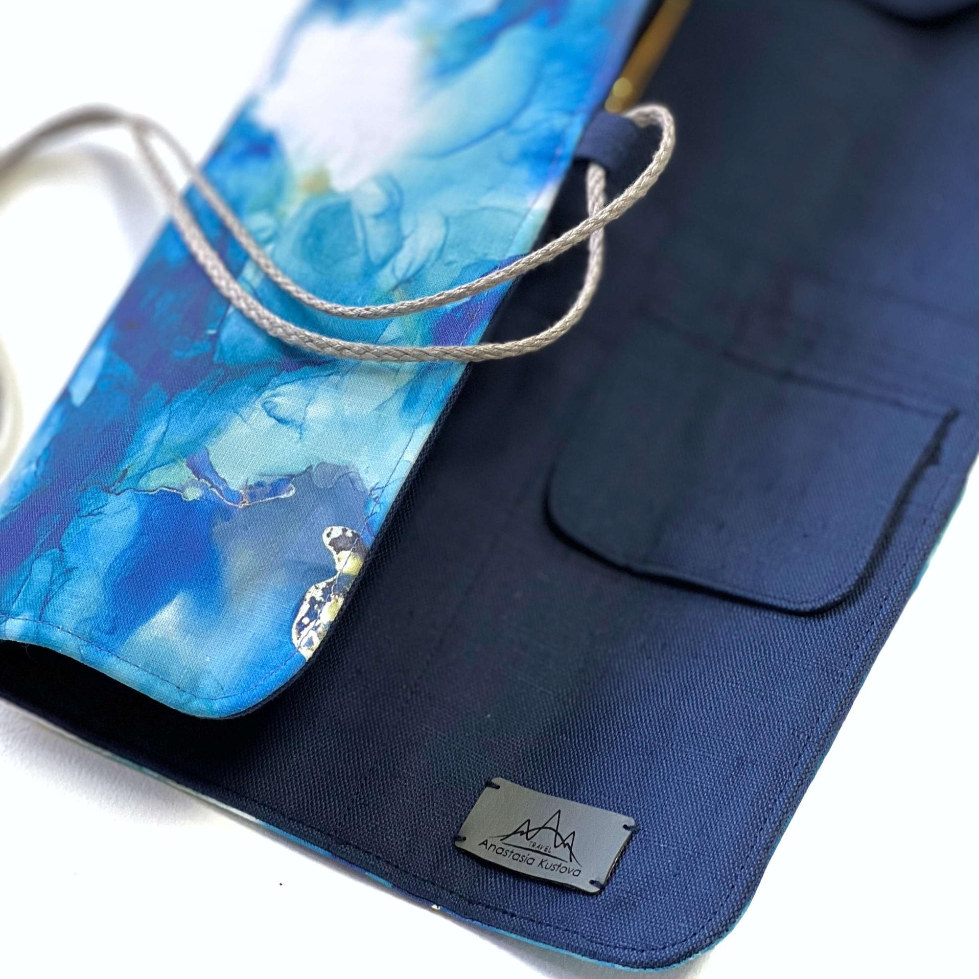 Пенал для кистей. Синяя акварель