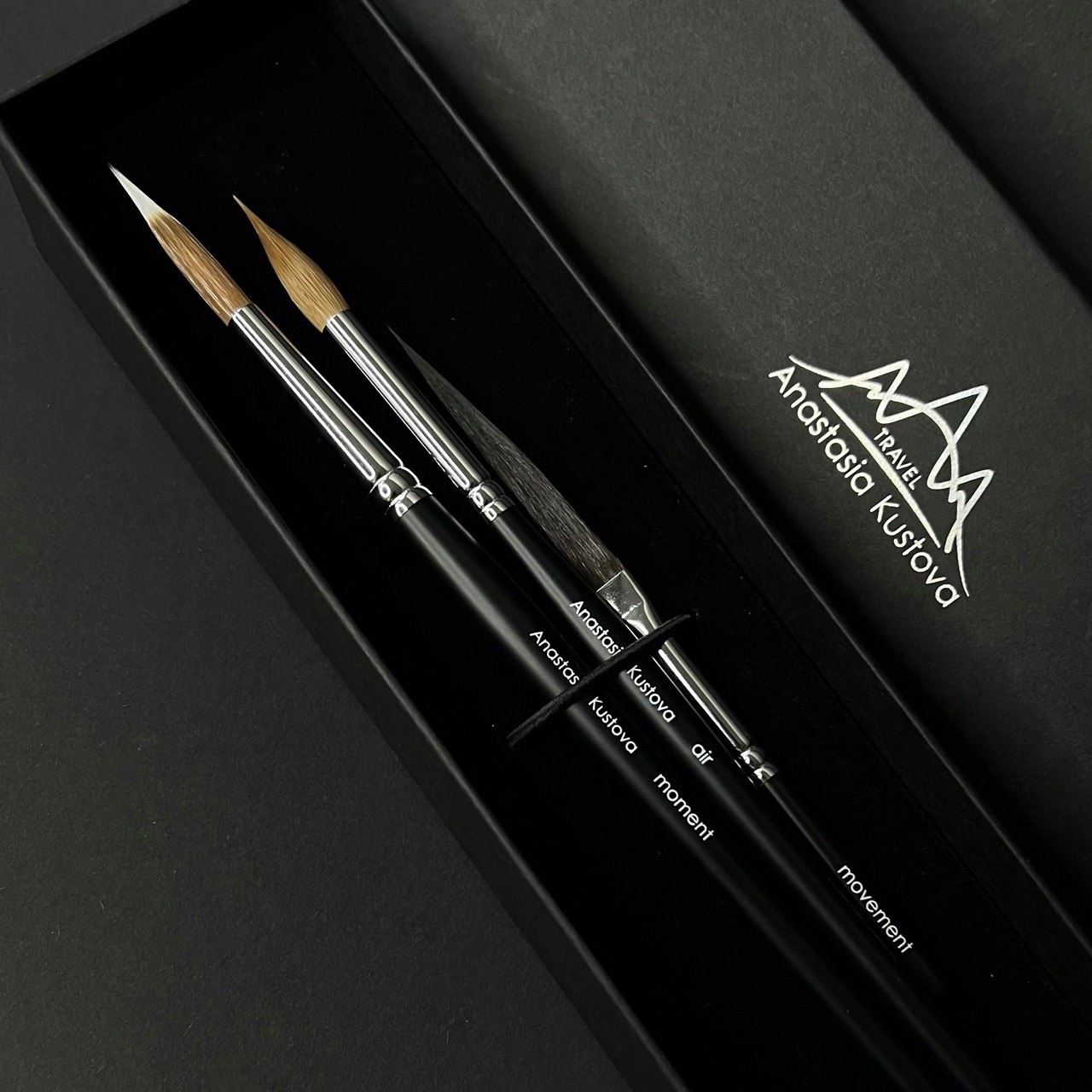 КИСТИ Moment + Movement+Air (VIP набор)