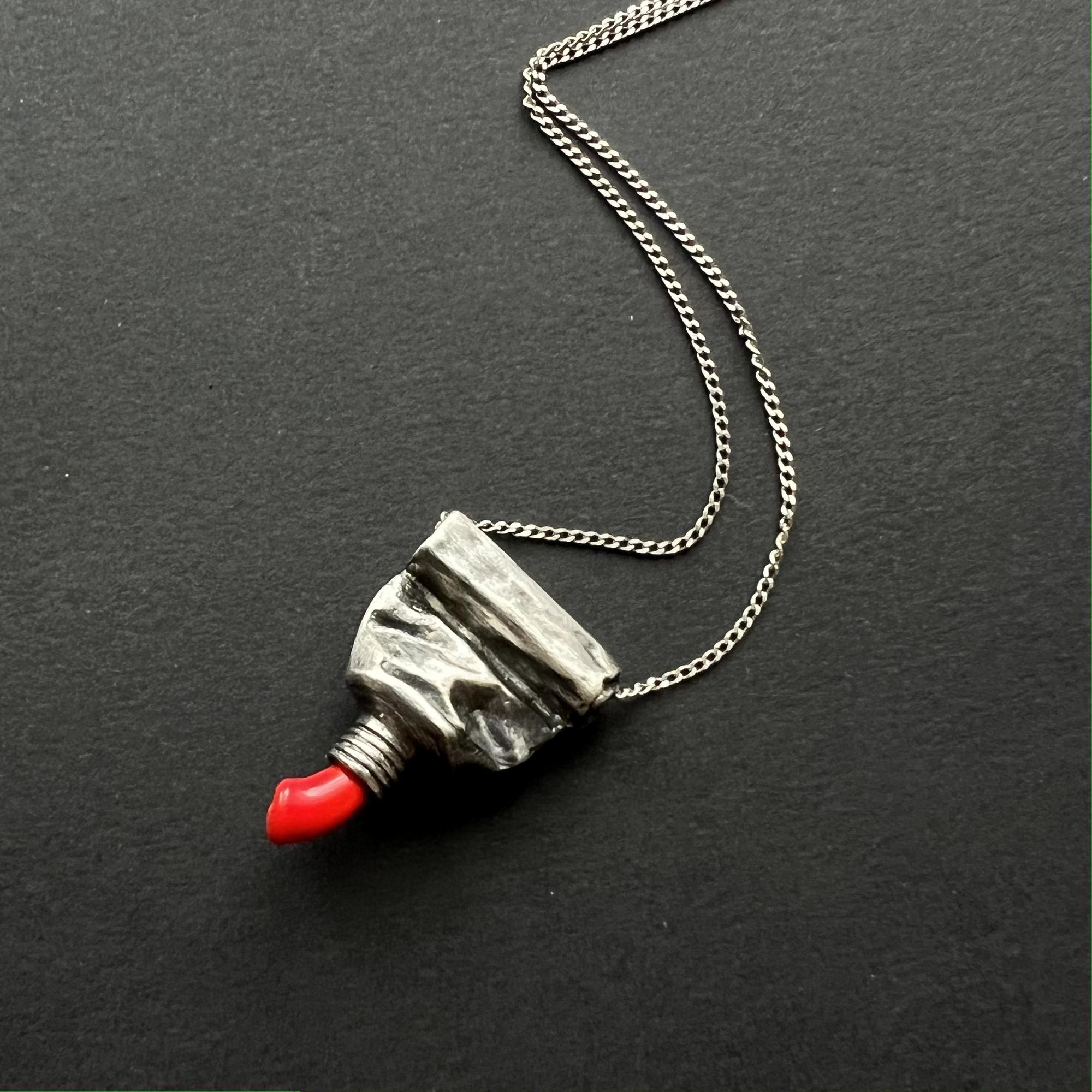 Кулон-брошь "Тюбик акварели" красный