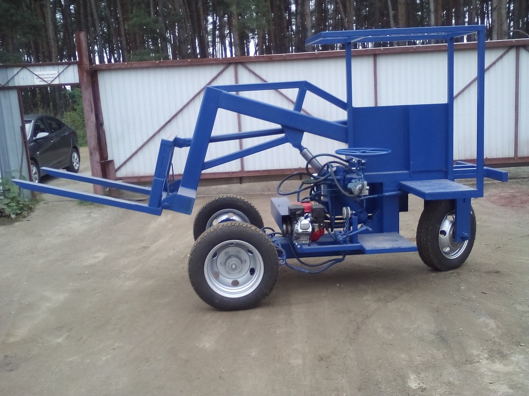 Погрузчик вилочный