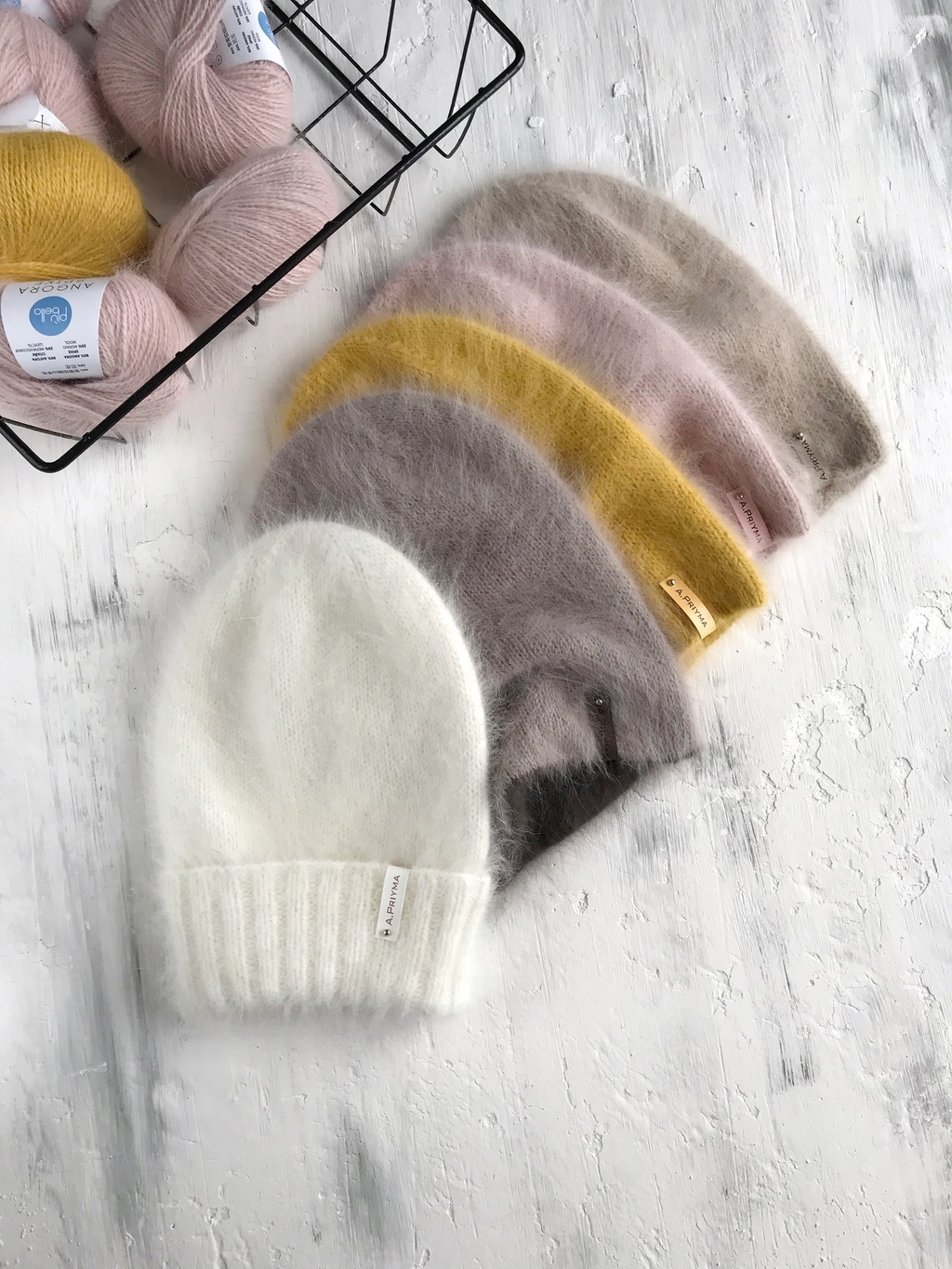 FLUFFY HAT NEW