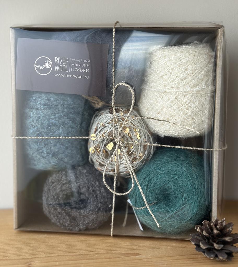 Набор пряжи Подарочный 33