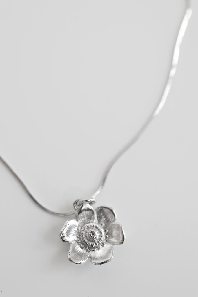 подвеска озерная кувшинка