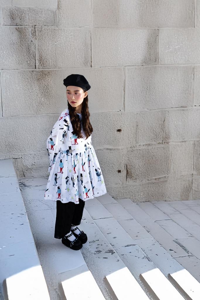 Платье со сборкой с маленькими волчиками