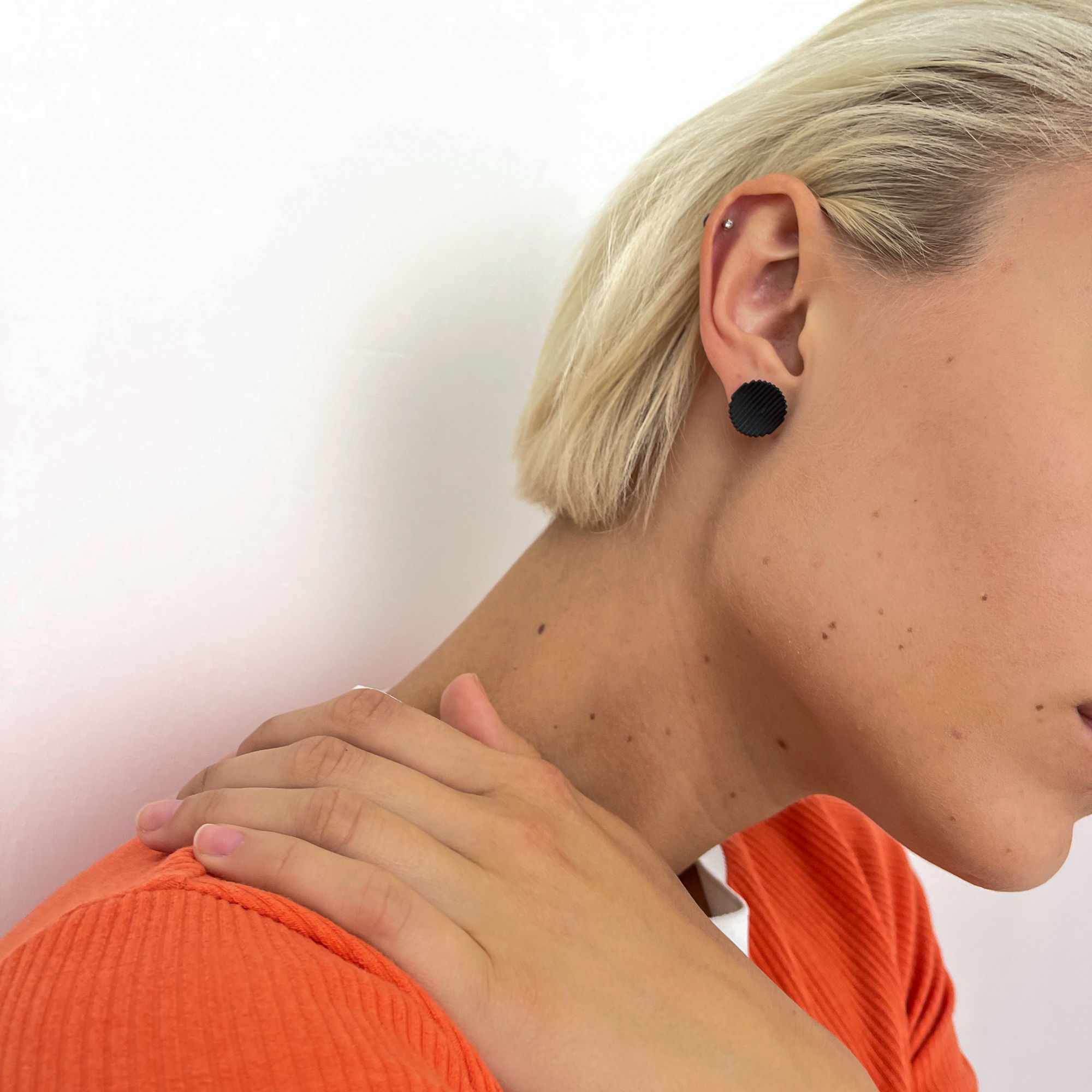 MINE Серьги малые с эмалью