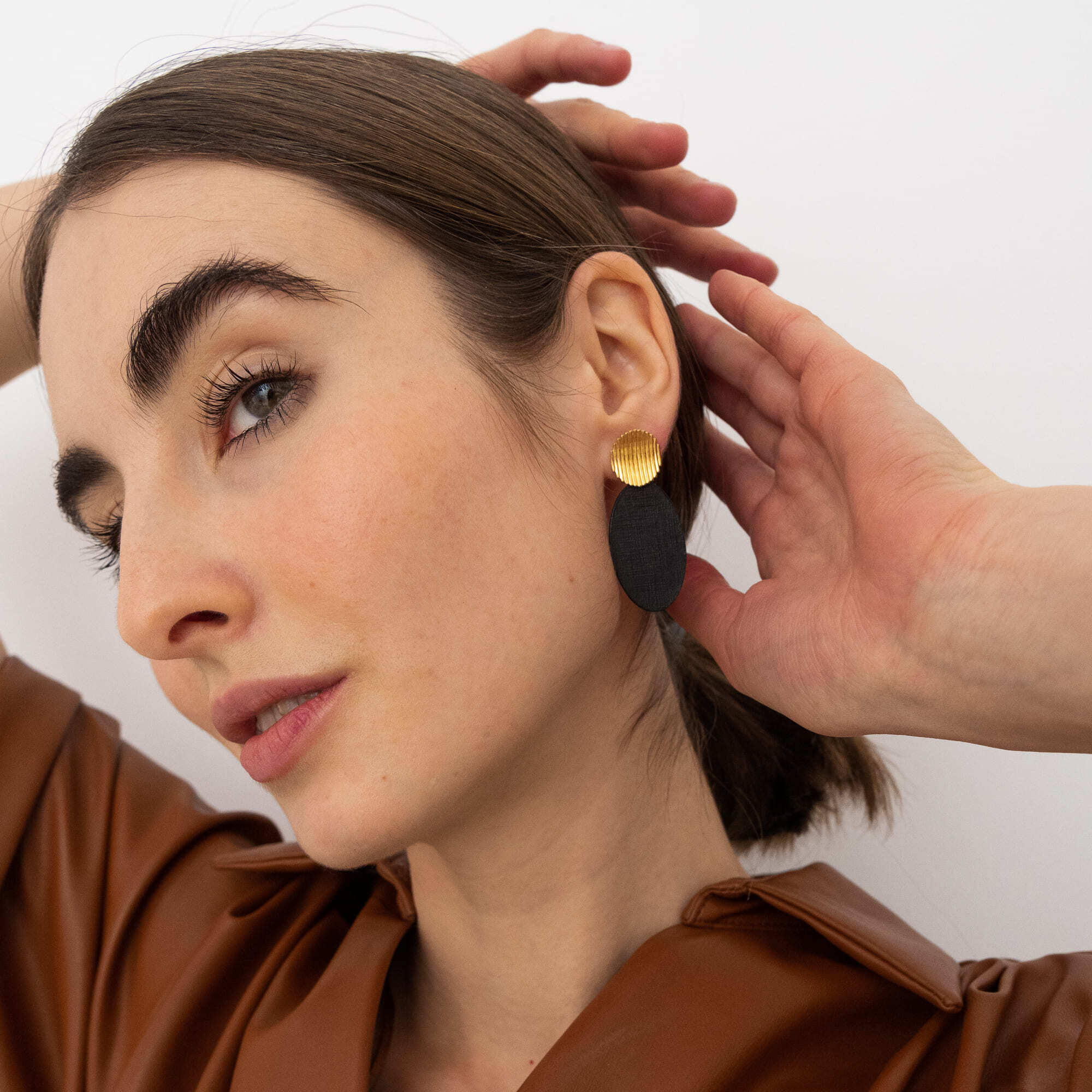 MINE Двойные серьги с глянцевым гвоздиком