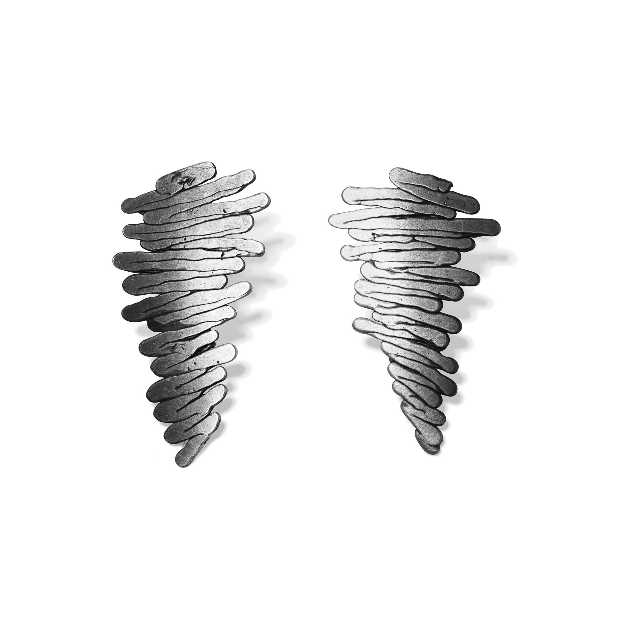 Burcu Büyükünal Серьги Wandering Line с градиентом