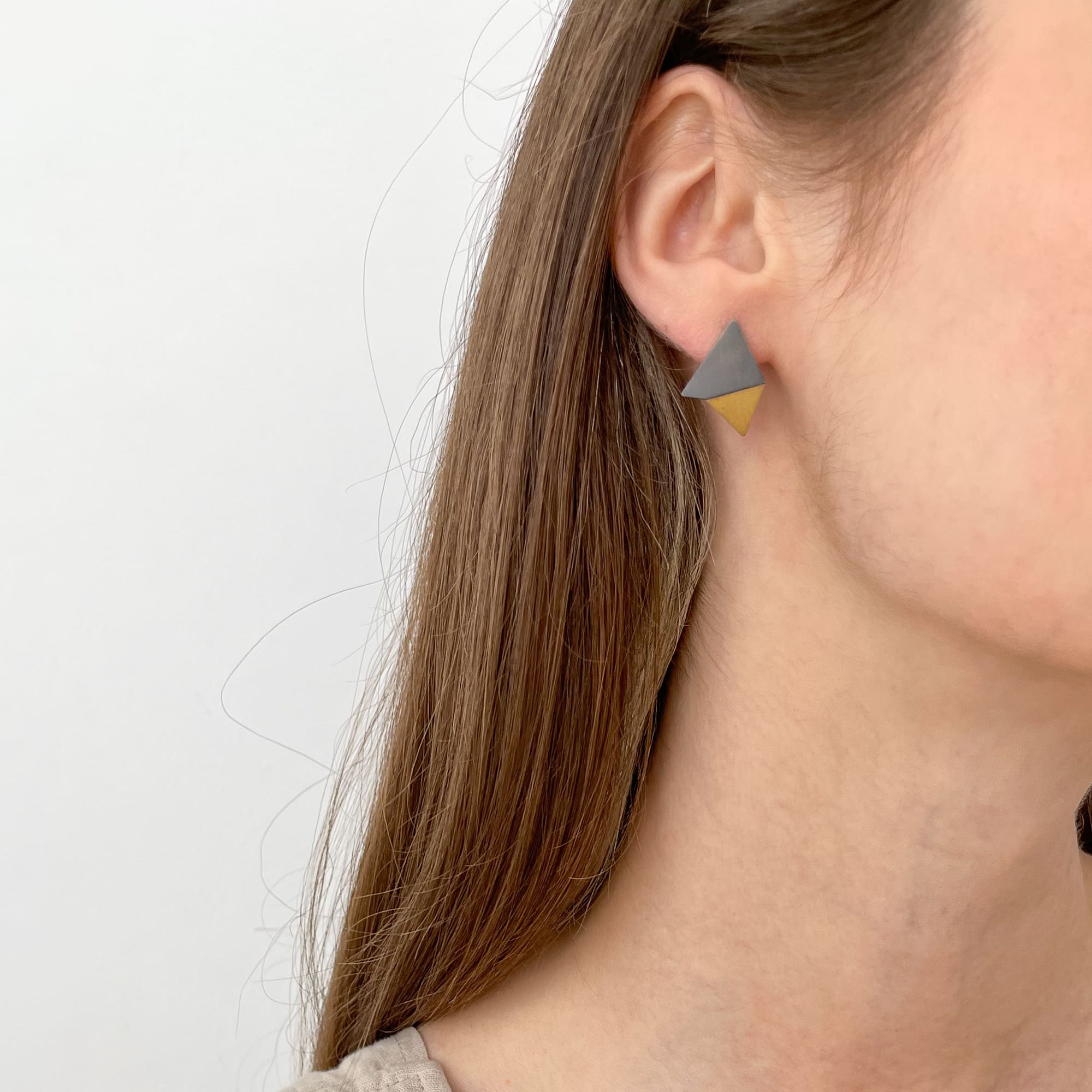 Burcu Büyükünal Серьги Origami Small с позолотой