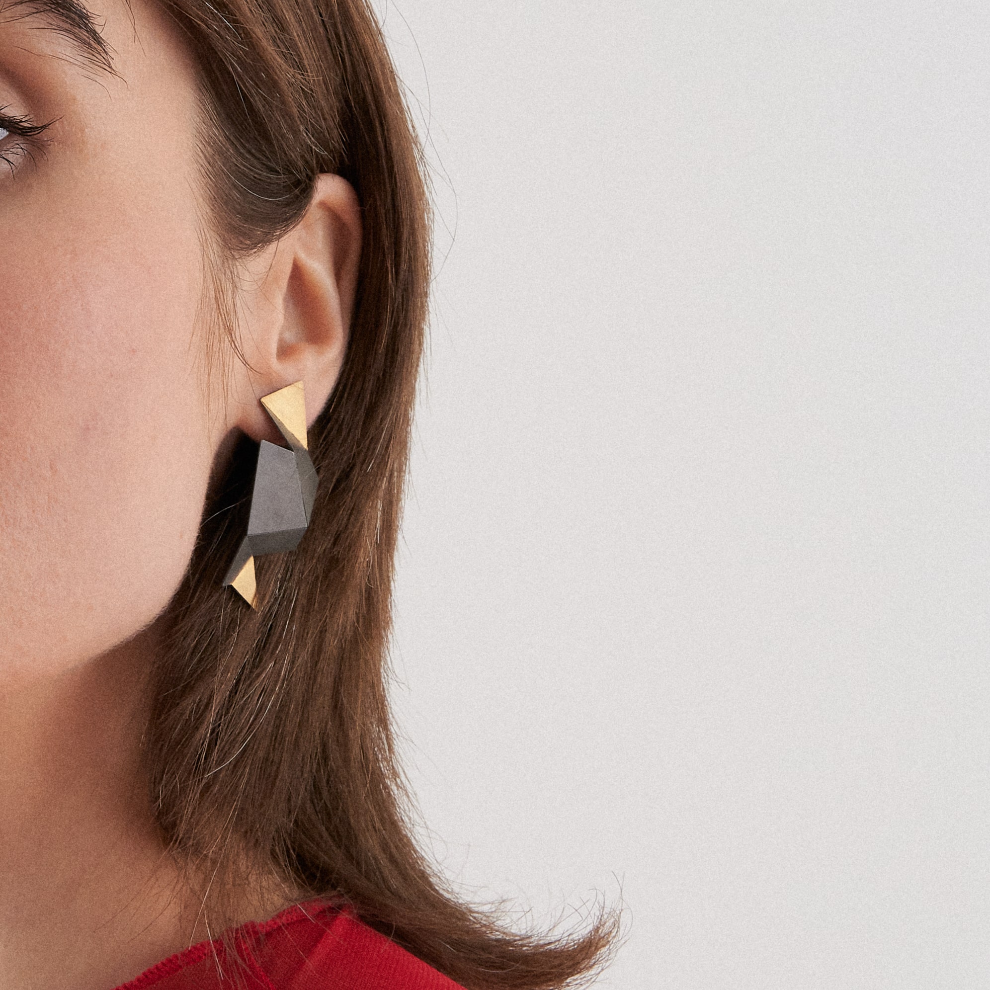 Burcu Büyükünal Крупные серьги Origami с позолотой