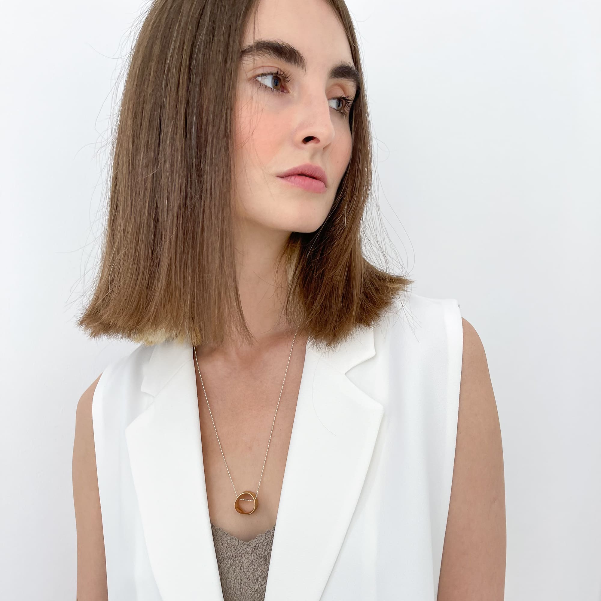 ANA PINA Кулон Singular в бронзе