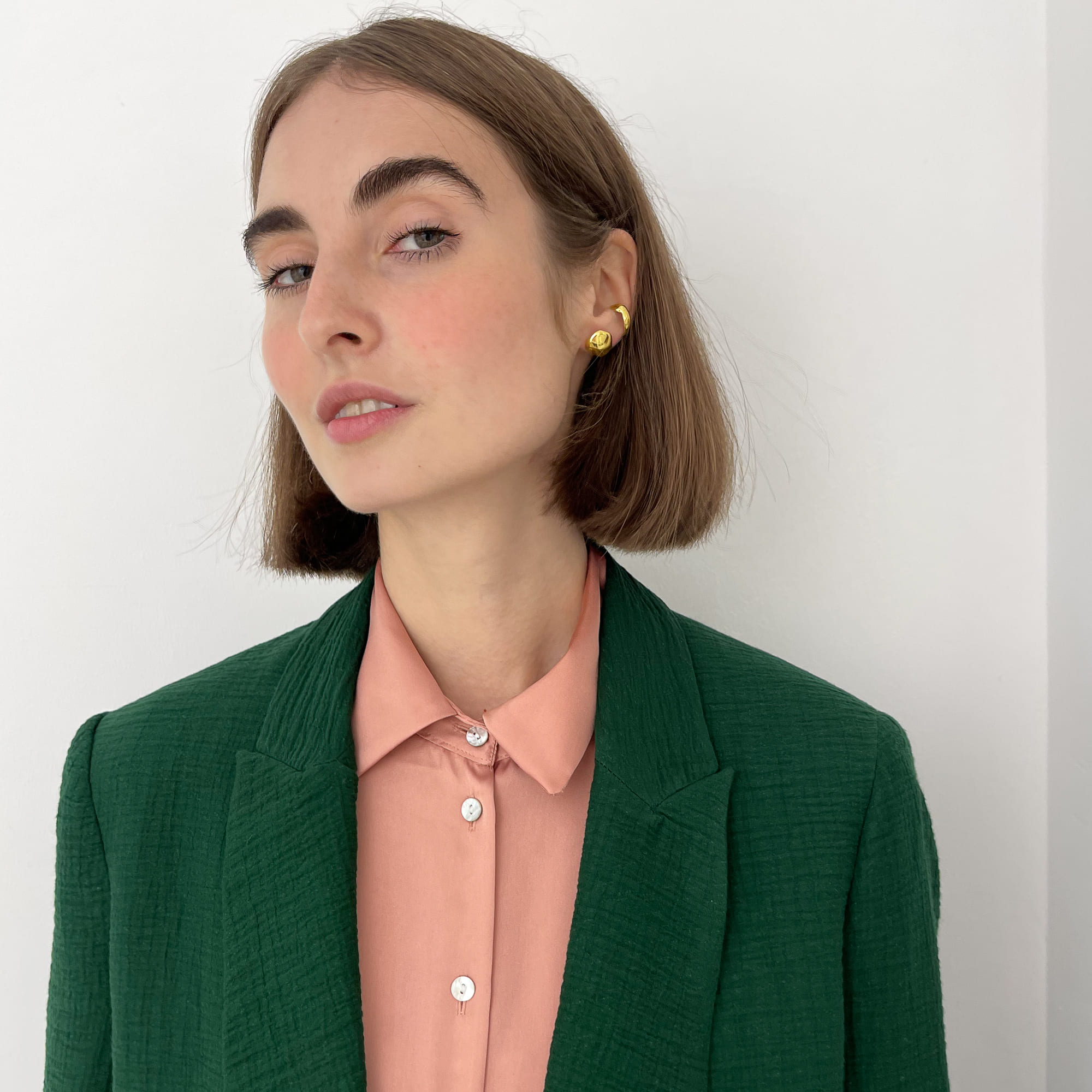 M.O.D Пусеты Fluid в позолоте