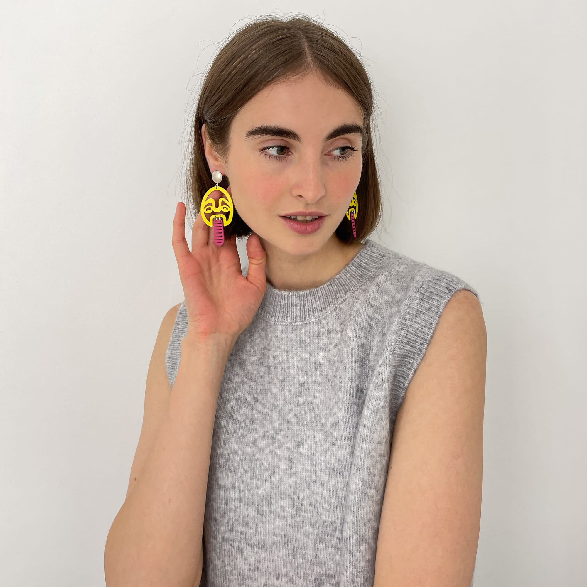 КАТЯ РАБЕЙ Серьги Ton-Tongue Toffee