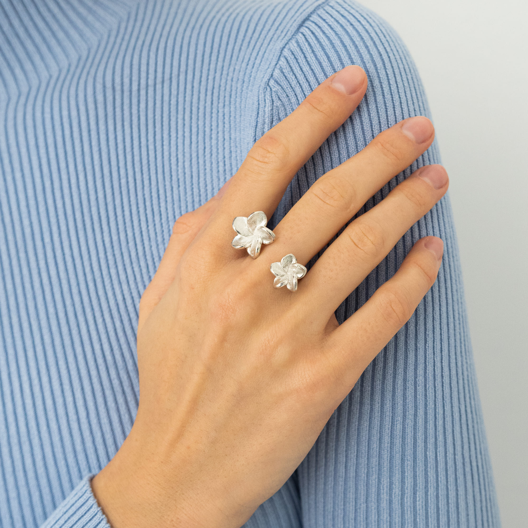 DUENDE Безразмерное кольцо Плюмерия