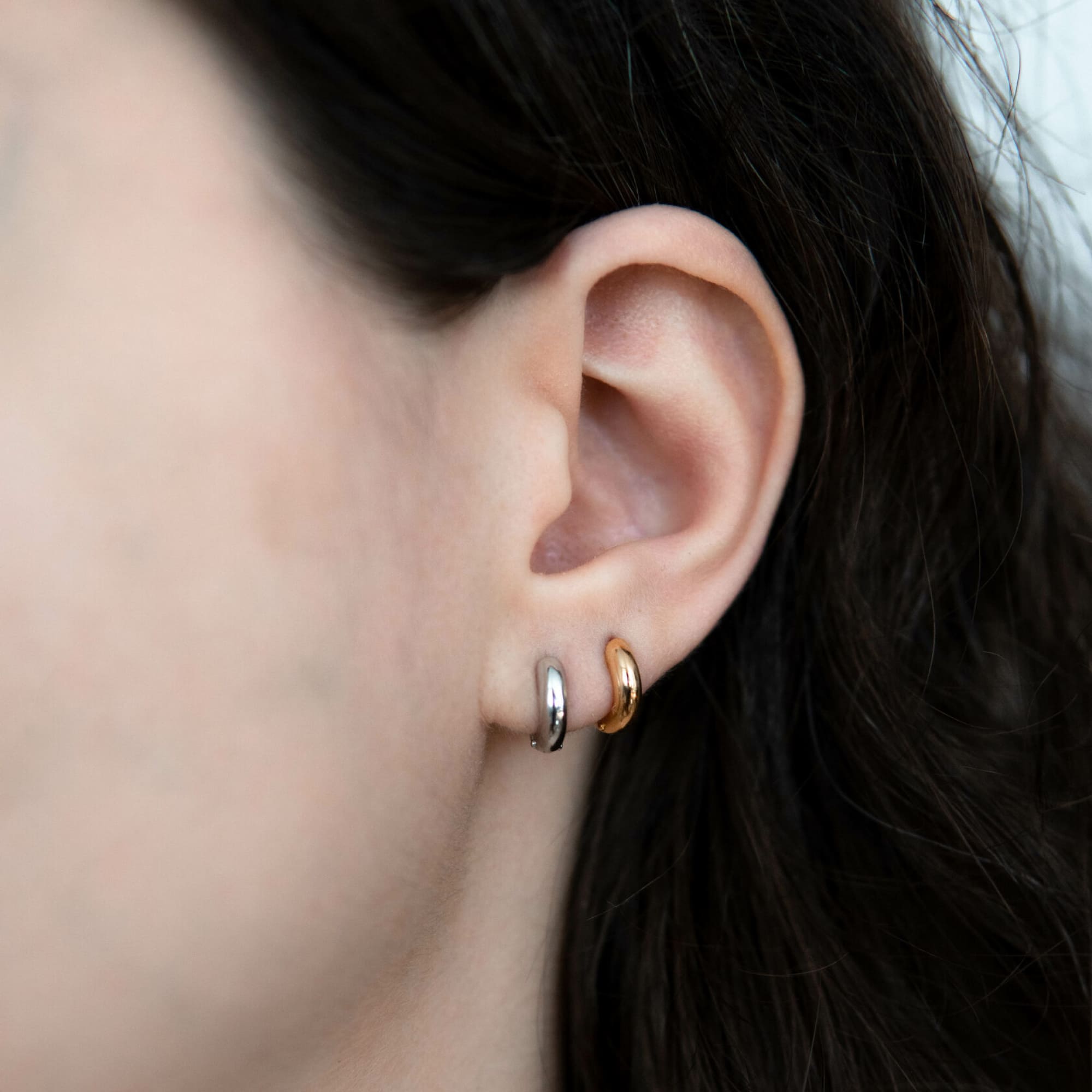 NULLUM Моно-серьга О mini в позолоте