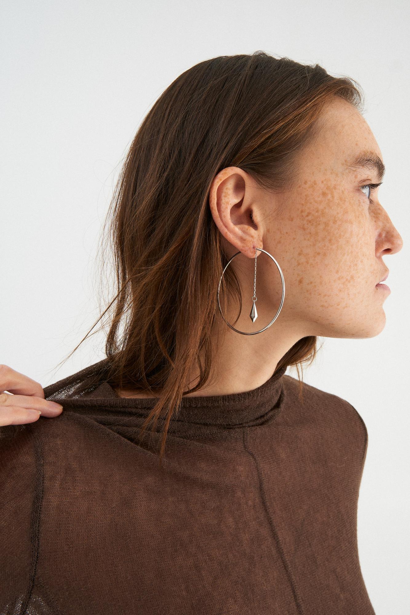 NULLUM Серьги конго с асимметричными кристаллами в серебре