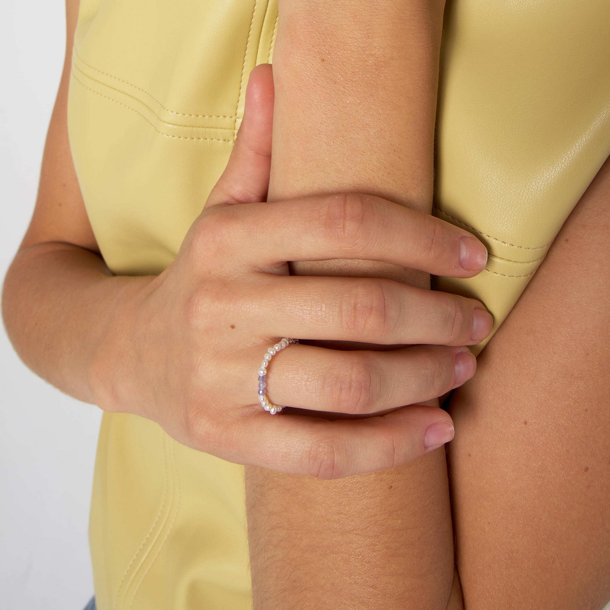 MA Кольцо с фиолетовыми танзанитами