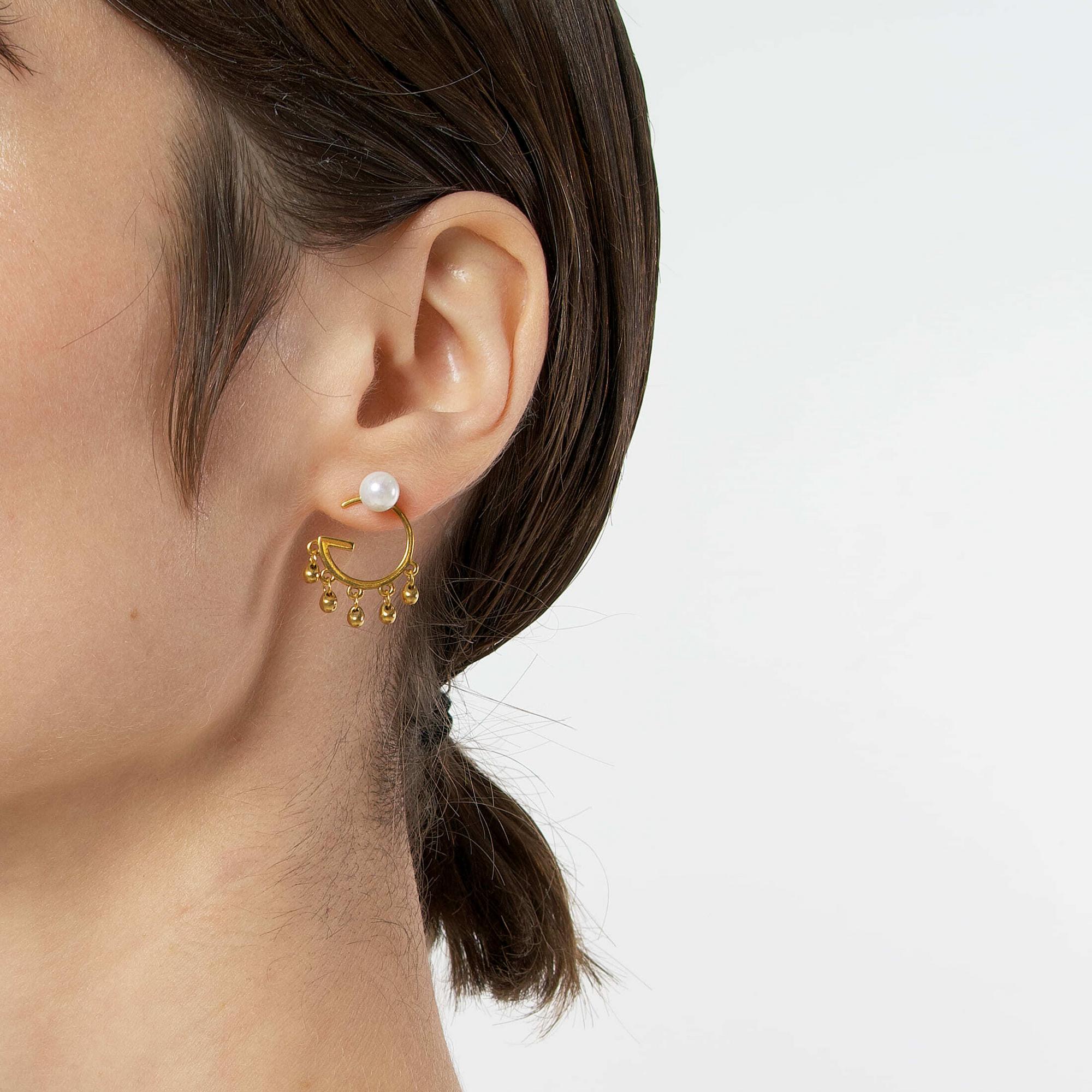 Natasha Gelb Ассиметричные серьги G джекет с жемчугом