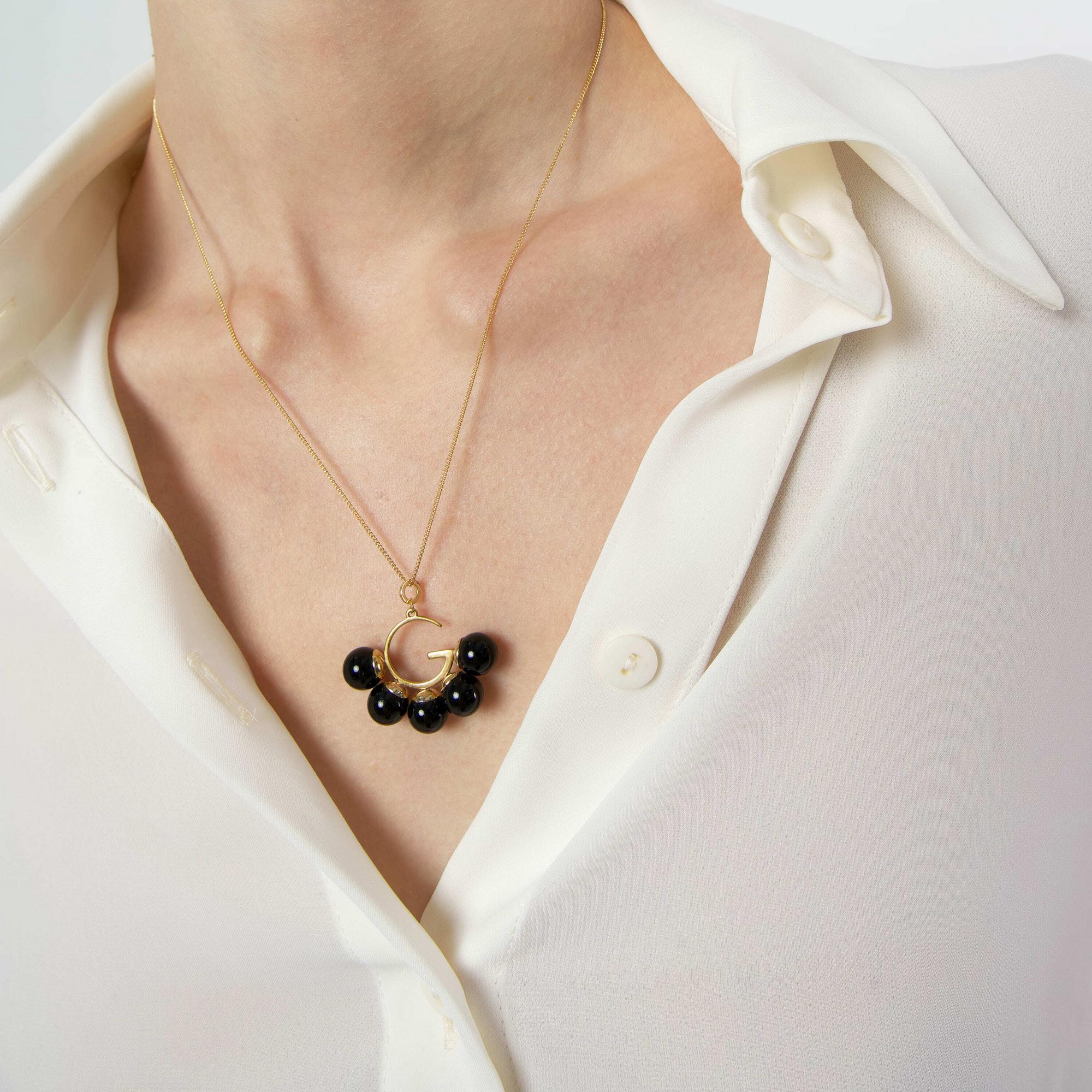 Natasha Gelb Подвеска G с черным ониксом