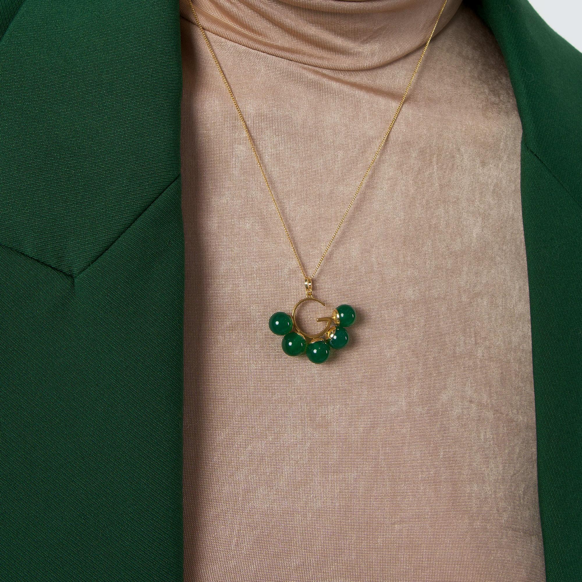 Natasha Gelb Подвеска G с темно-зеленым агатом