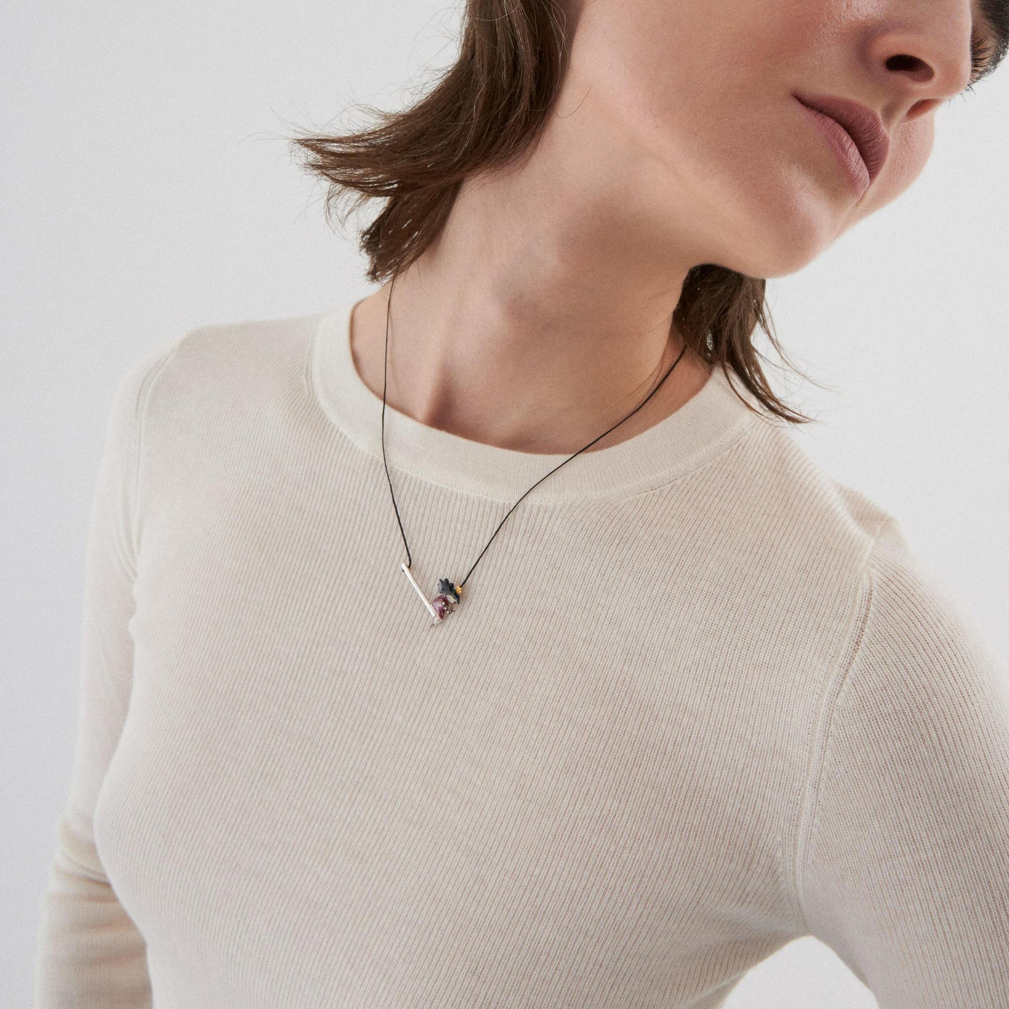 Kiss The Frog Studio Кулон на шнурке Влюбленная Принцесса