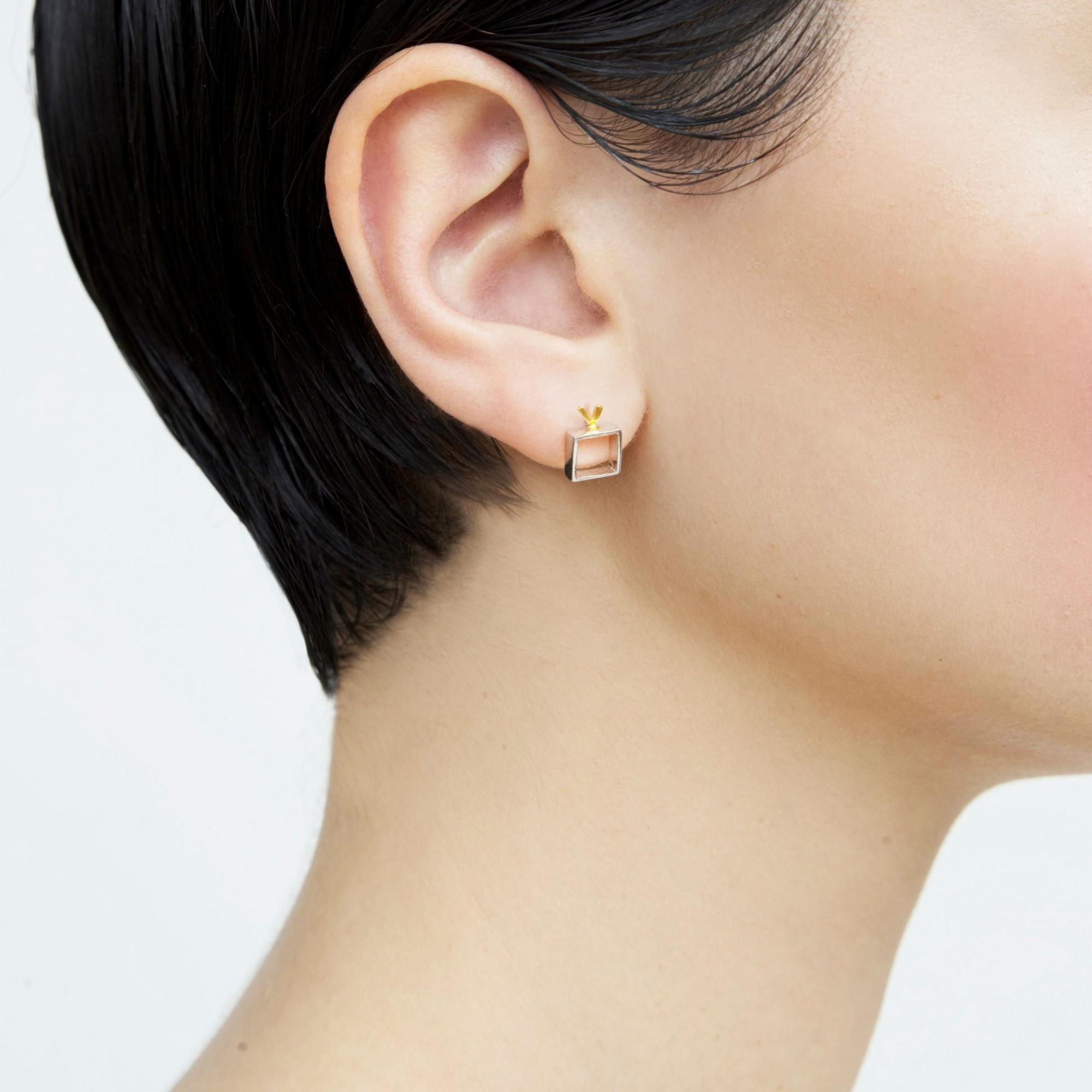 Kiss The Frog Studio Серьги Сердце в квадрате