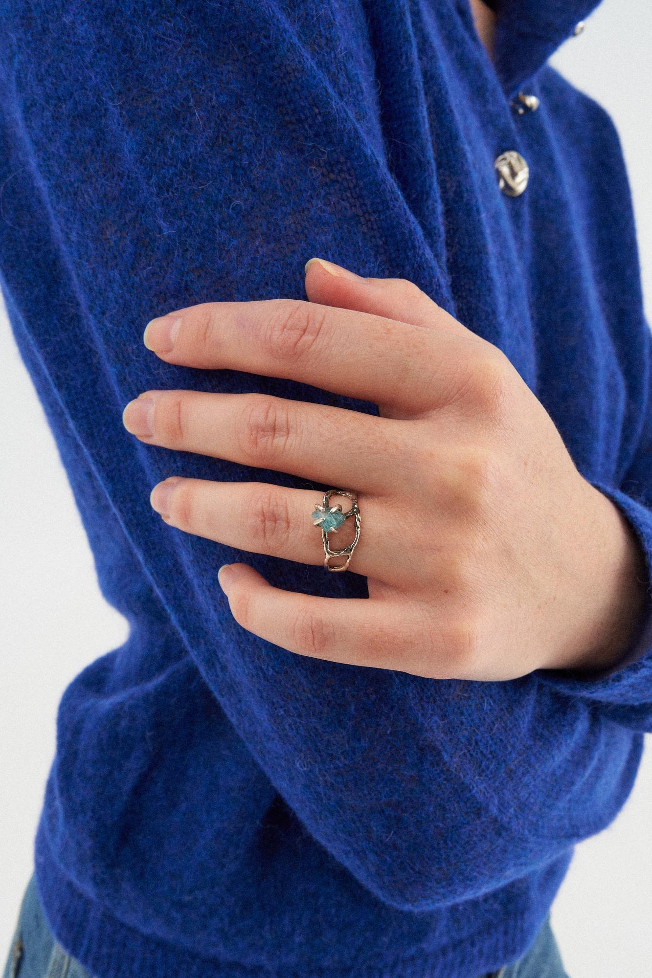 Sergacheva Jewelry Кольцо ажурное в серебре с бирюзовым апатитом