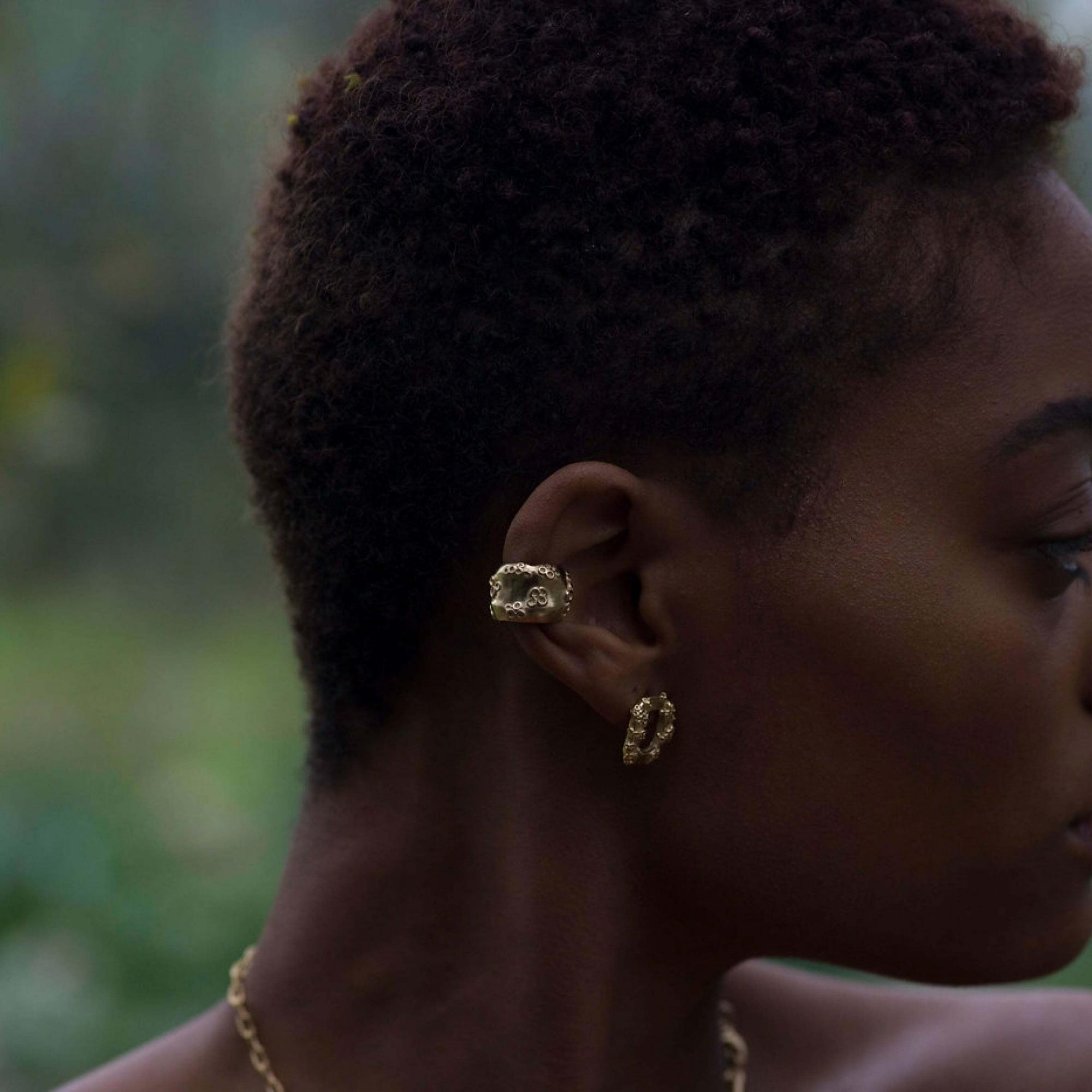 YOSTER Кафф Hole