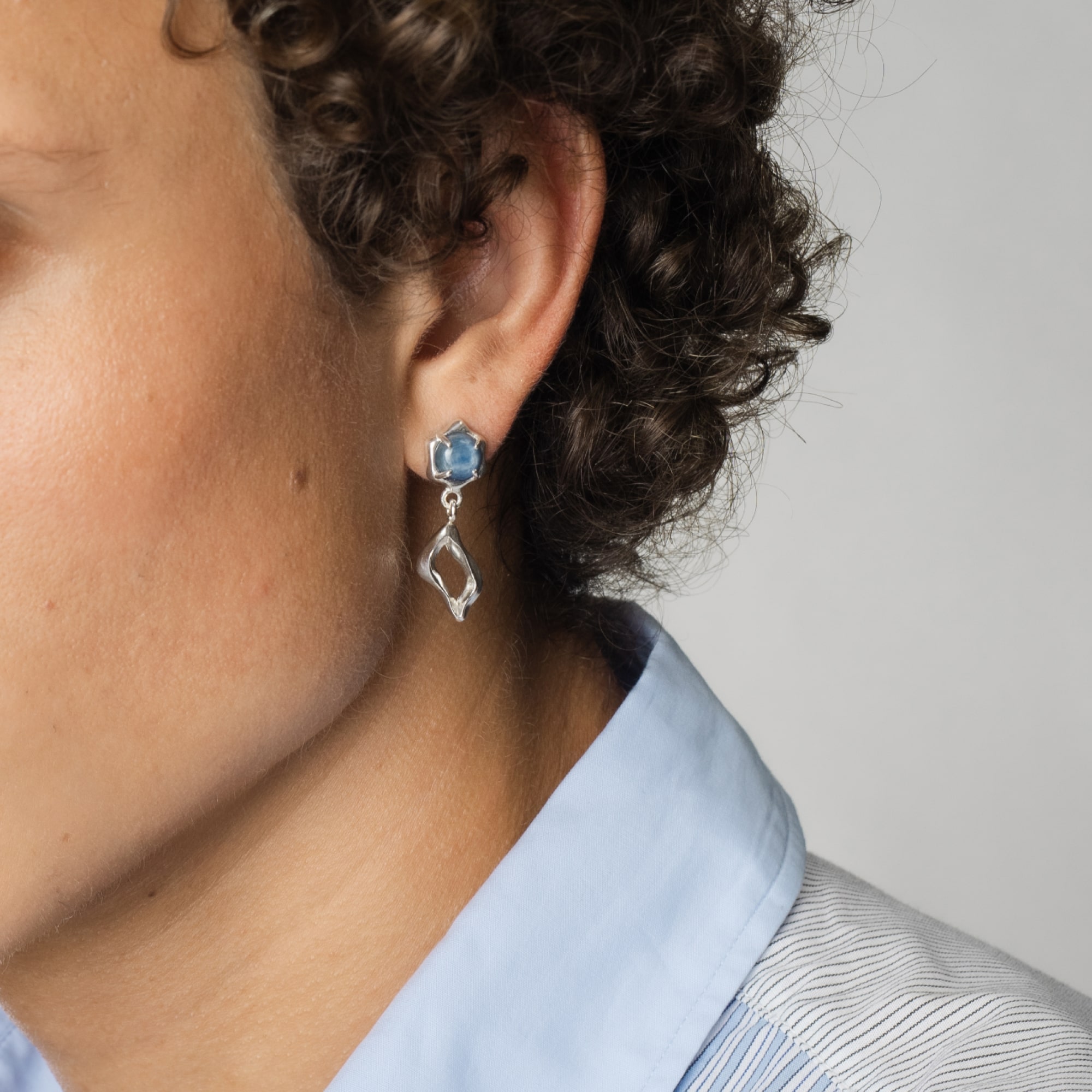 YOSTER Серьги Mystery