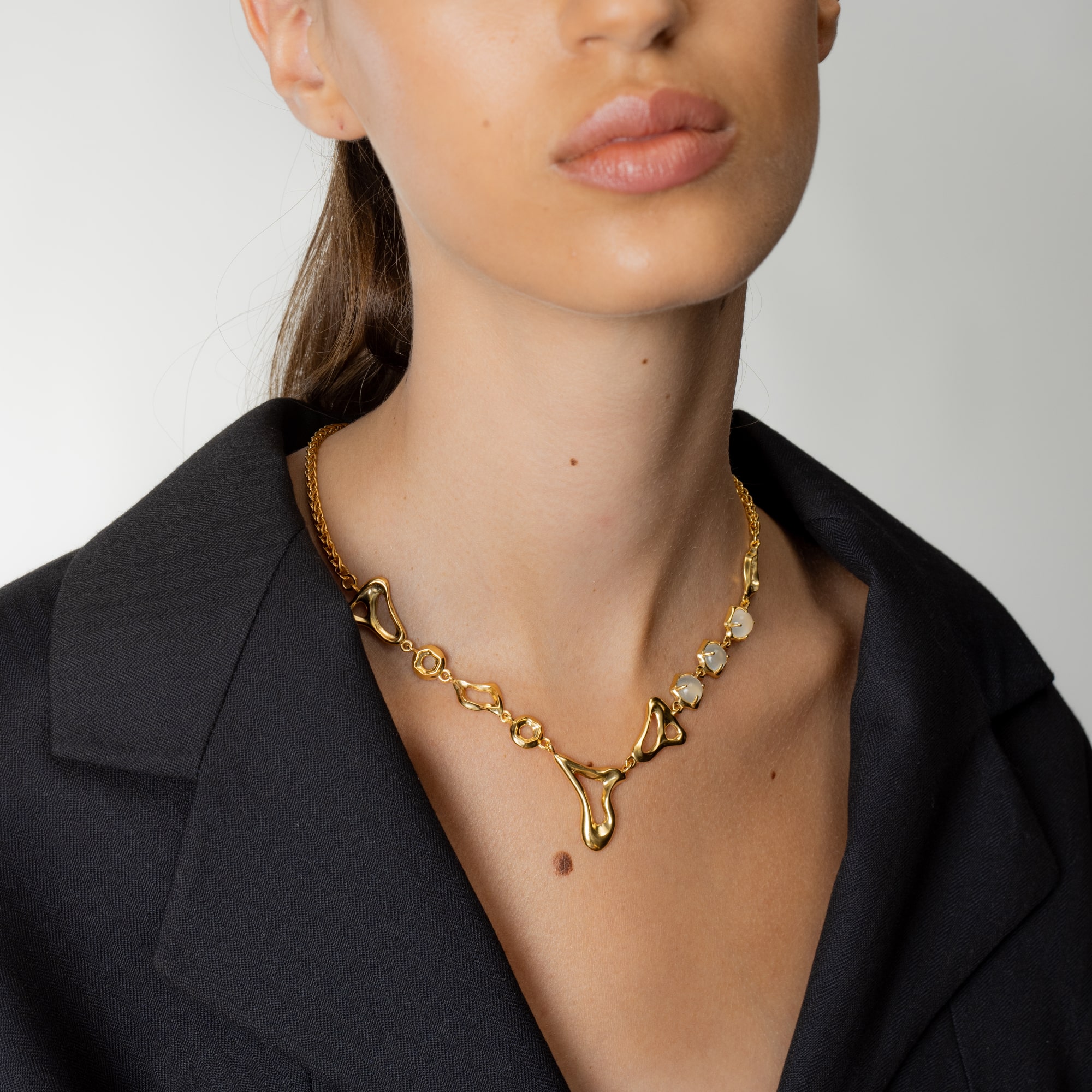 YOSTER Колье Metamorphic с лунным камнем