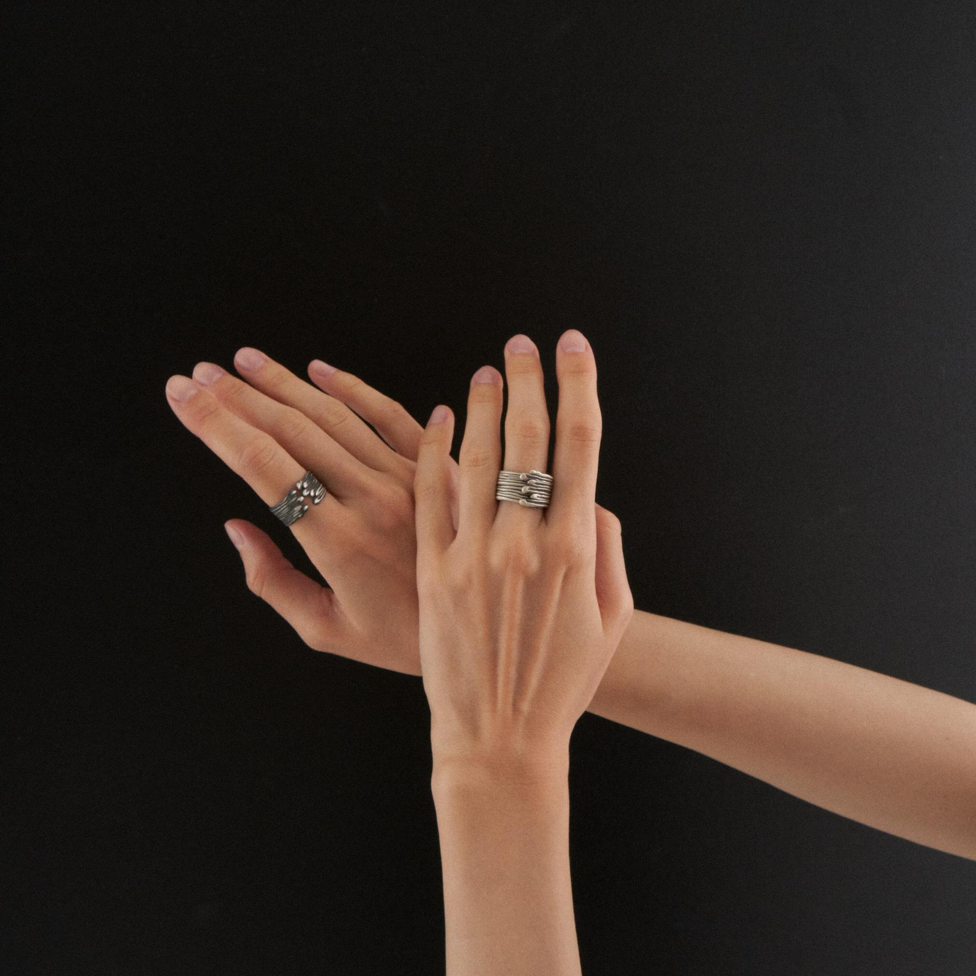 Burcu Büyükünal Открытое кольцо Wandering Line