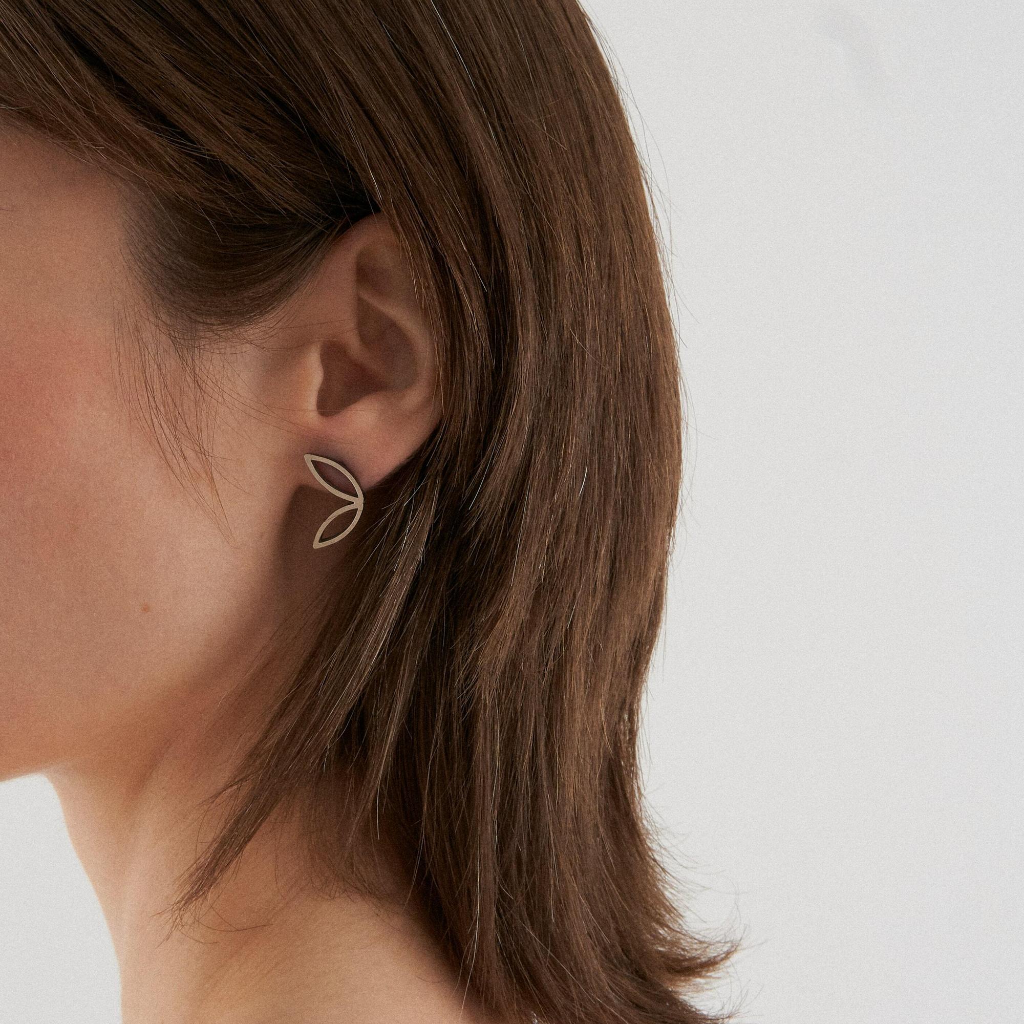 Burcu Büyükünal Серьги Leaves Small