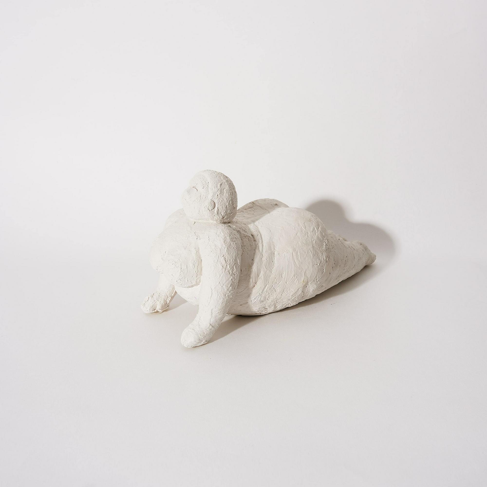 KimCa Decor Скульптура Женщина V4 в белом цвете