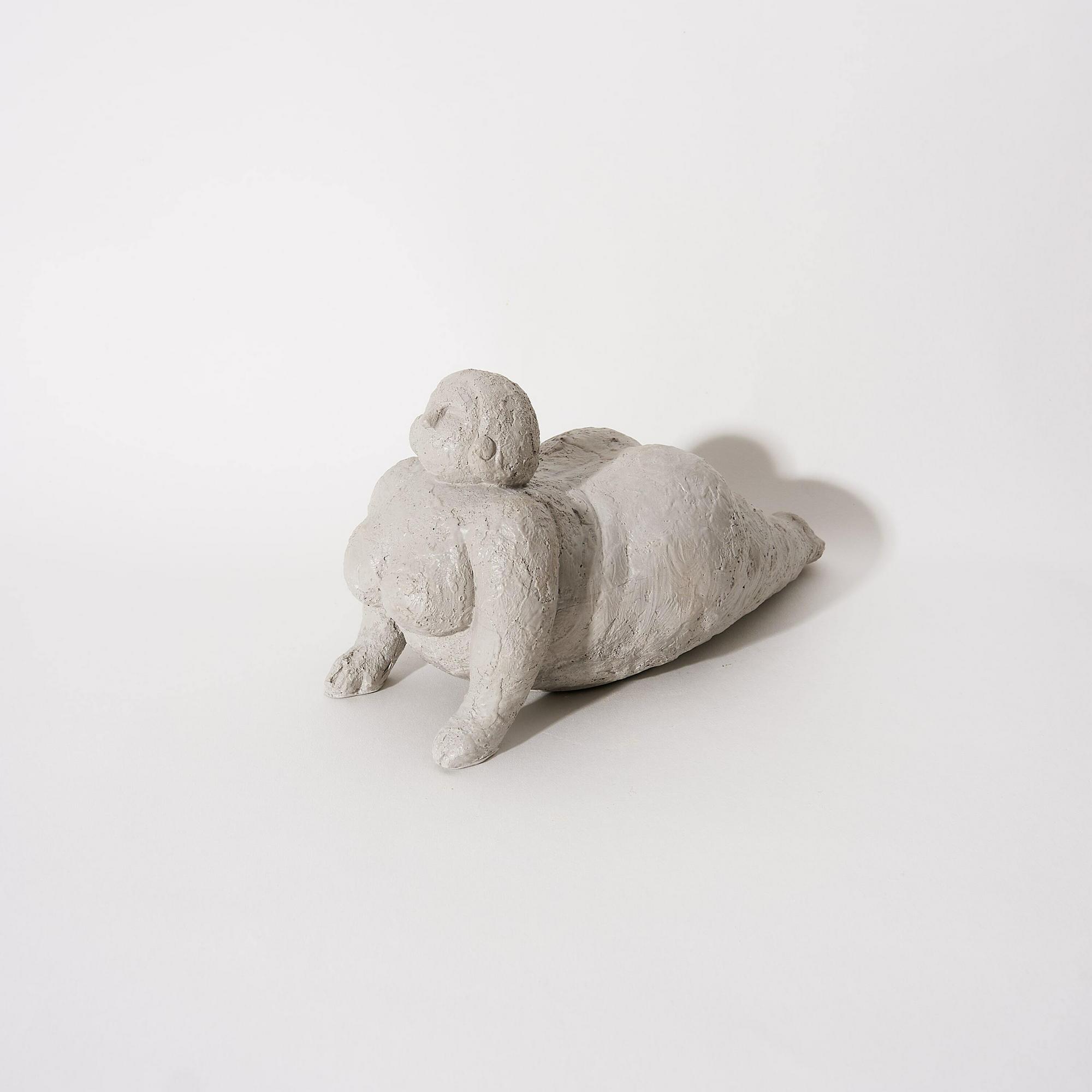 KimCa Decor Скульптура Женщина V4 в сером цвете, глянцевая