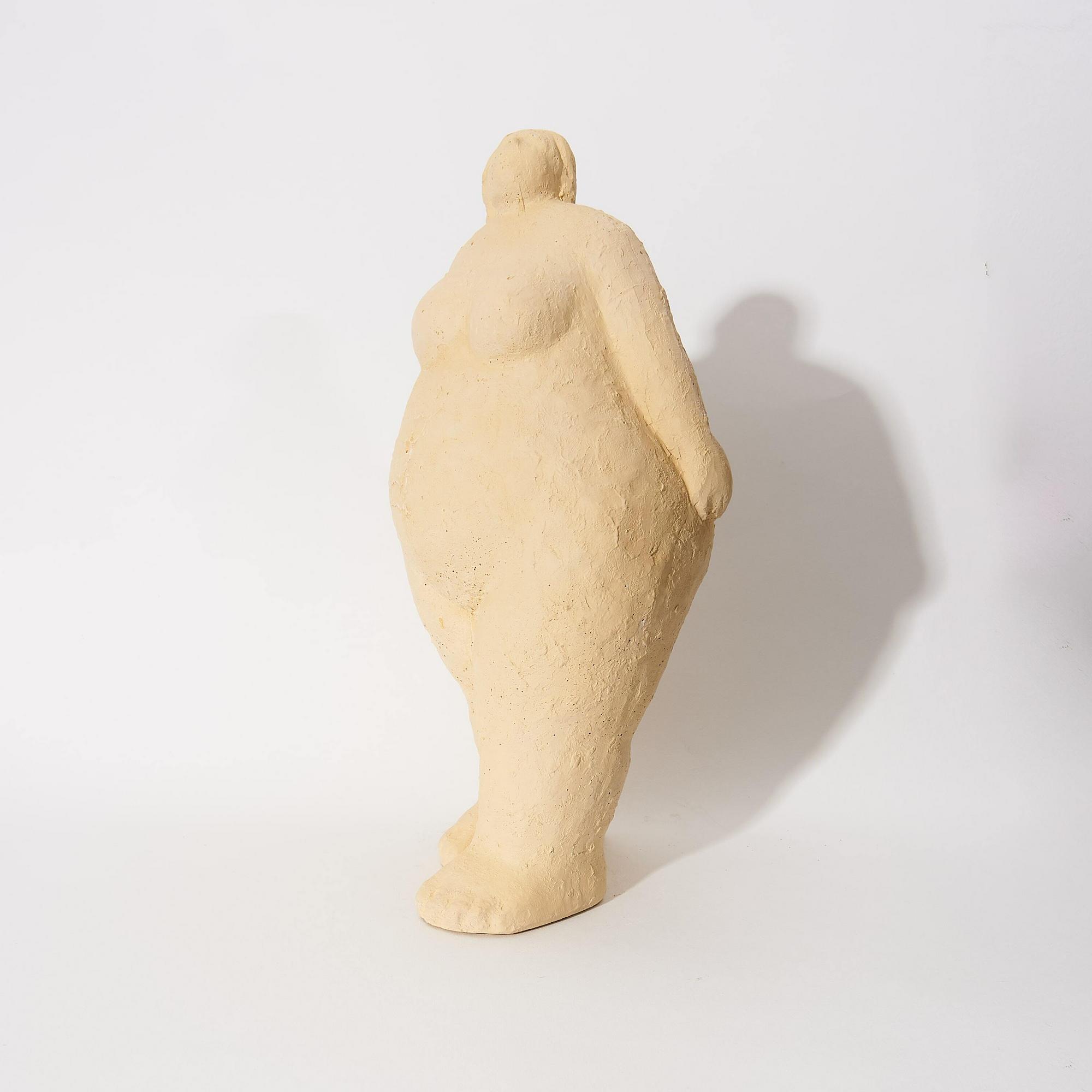 KimCa Decor Скульптура Женщина V7 в желтом цвете