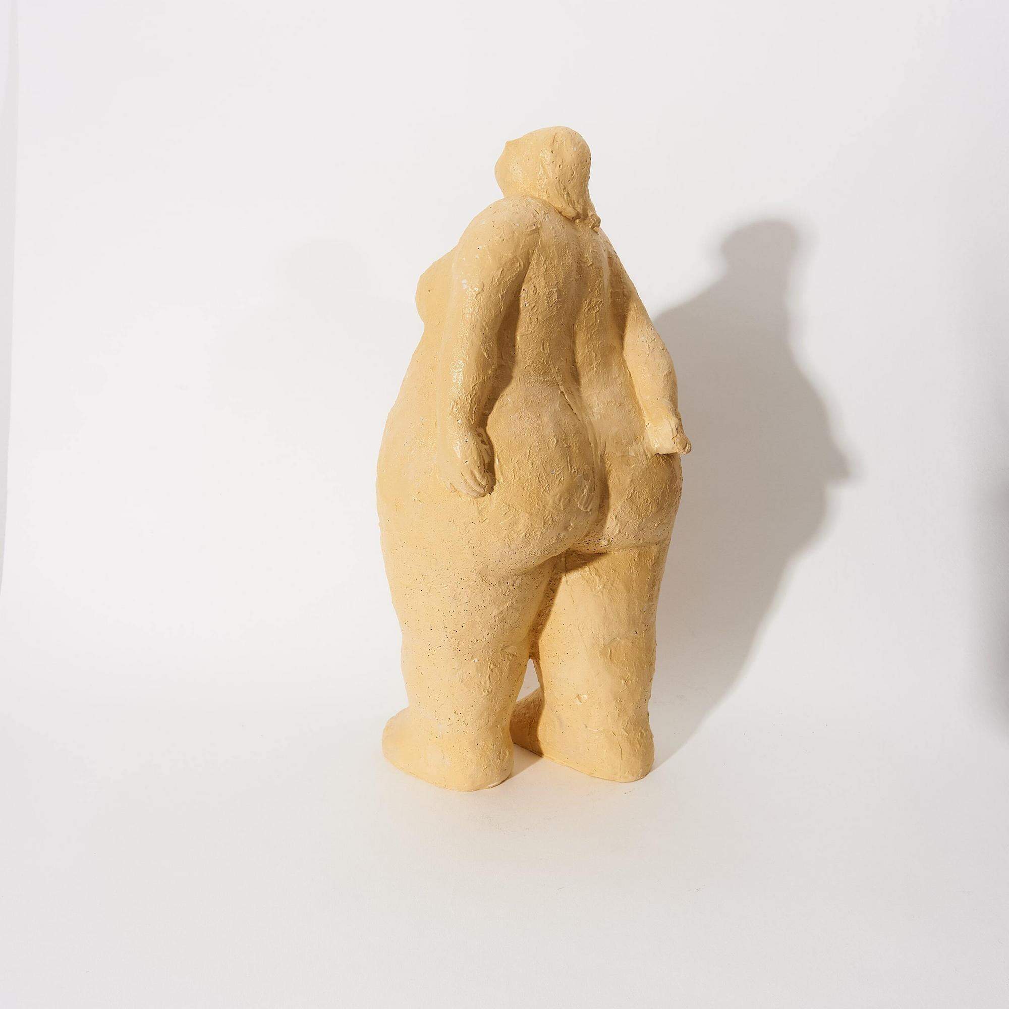 KimCa Decor Скульптура Женщина V7 в желтом цвете, глянцевая