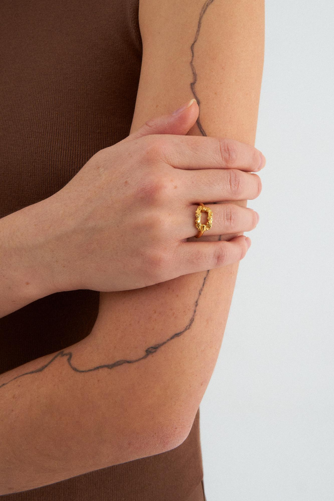 YOSTER Кольцо Bird Nest в позолоте