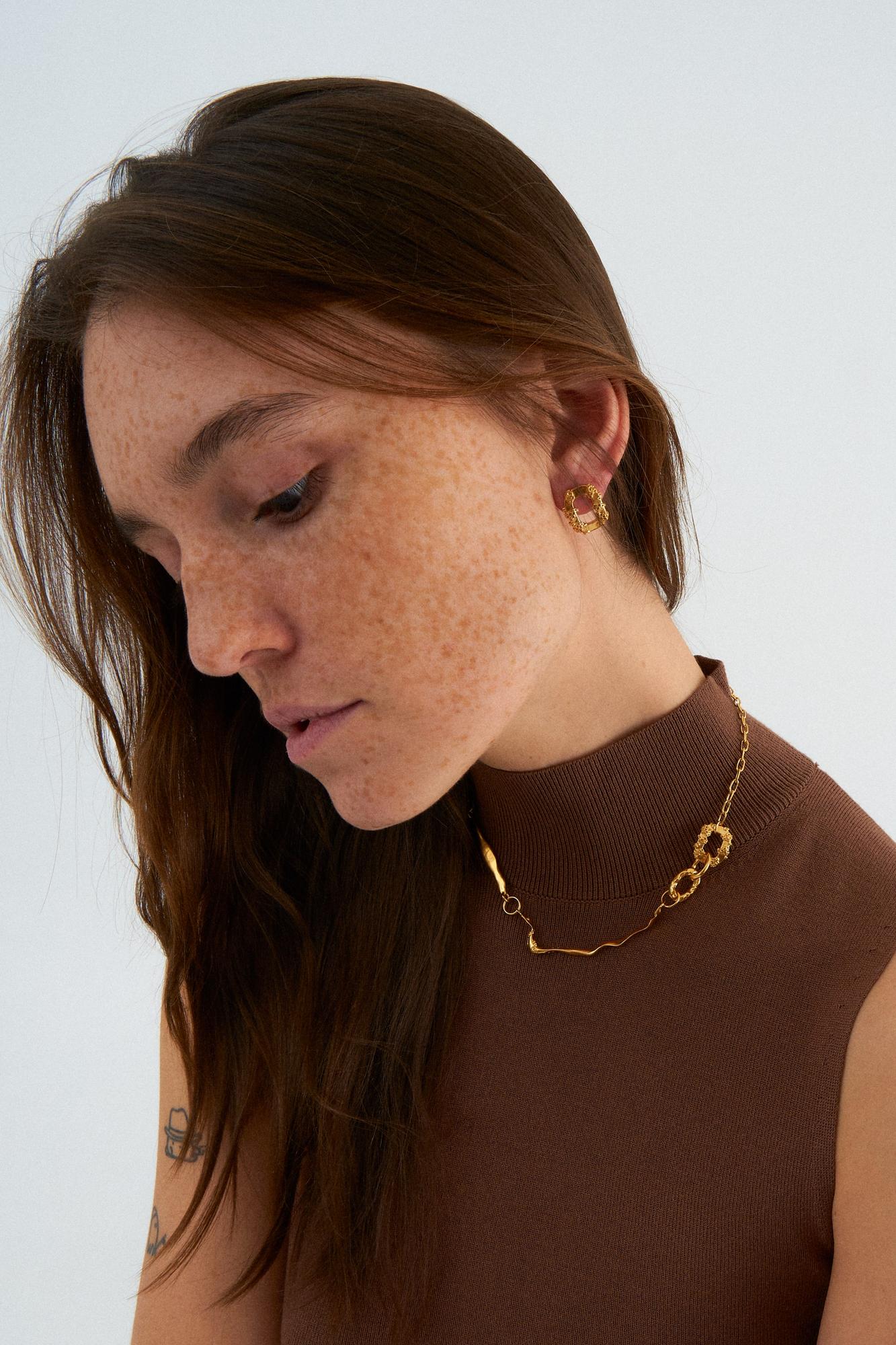 YOSTER Колье Eclectic Nest Small в позолоте