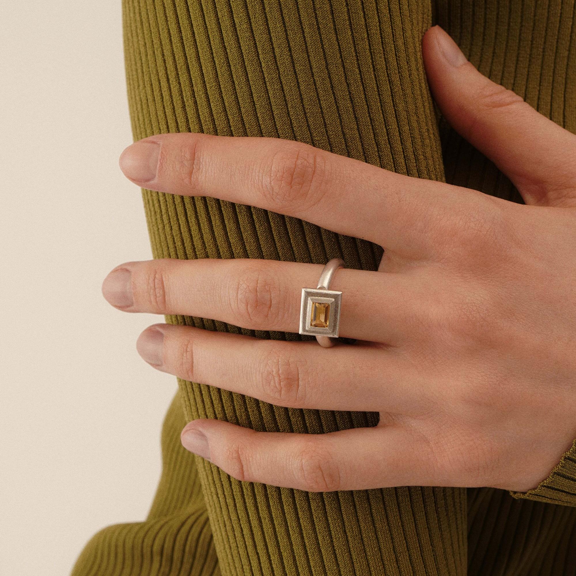 MA Кольцо It Moves с желтым цитрином